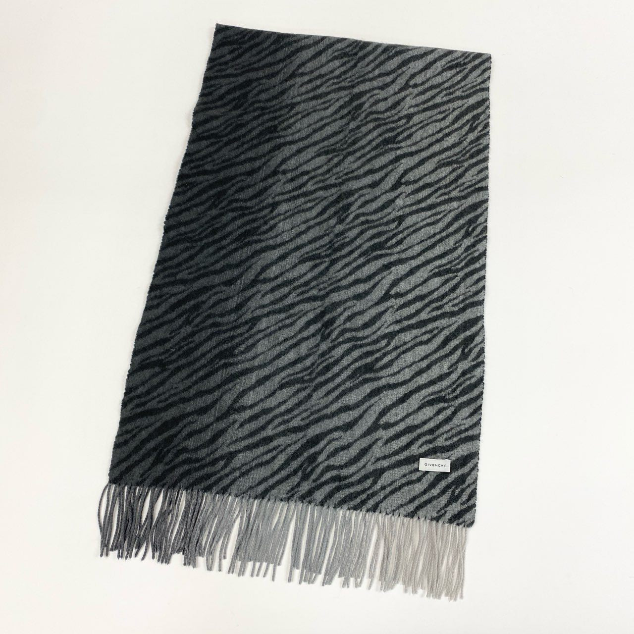 7i25 GIVENCHY ジバンシー 大判マフラー ストール 小物 ゼブラ柄 グレー系 ユニセックスk02i