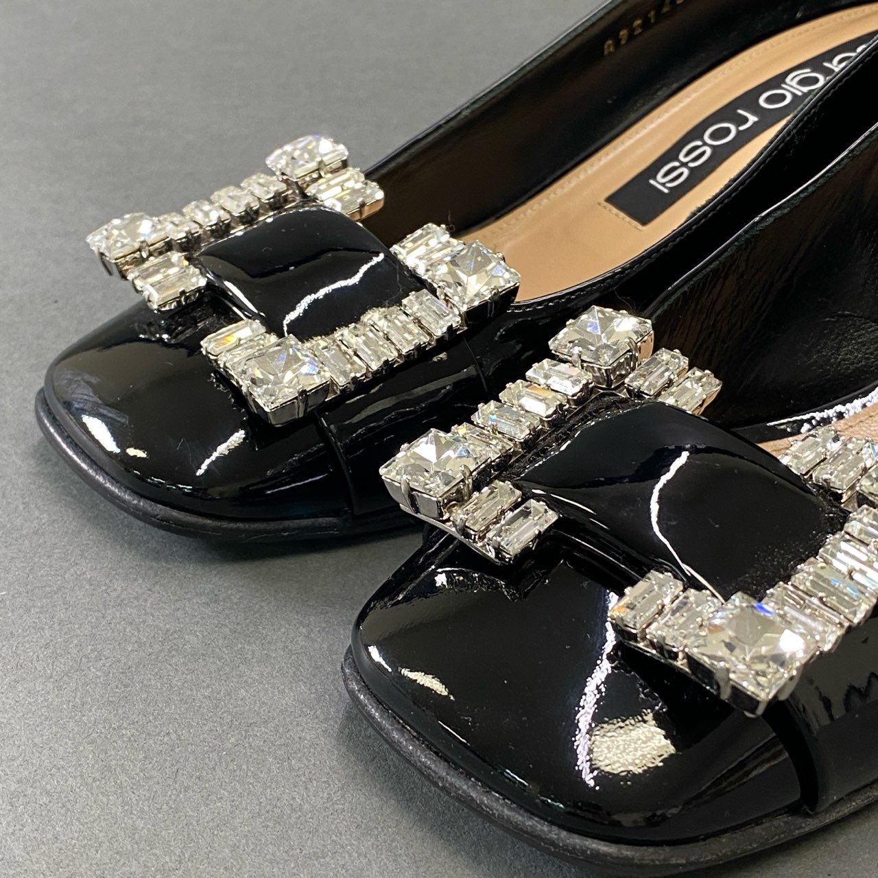 8g8 定価¥166.100 sergio rossi セルジオロッシ SR PRINCE PUMPS プリンス クリスタルビジュー パンプス 38 ブラック エナメル シューズ 保存袋有