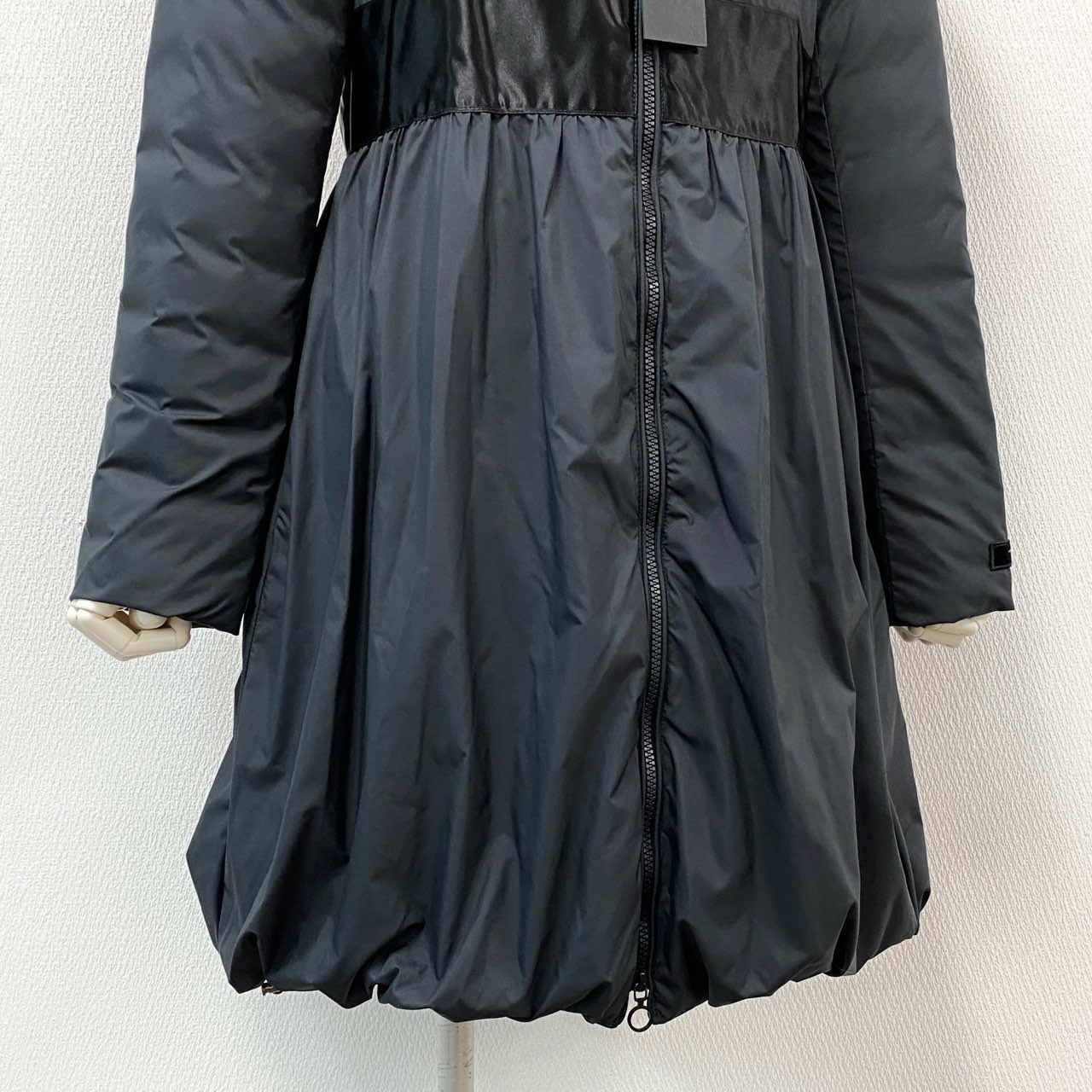 9h4《未使用品》タグ付 TATRAS タトラス ASTEROIDE ダウンジャケット ダウンコート フォックスファー LTA-12A4237 03 ブラック レディース