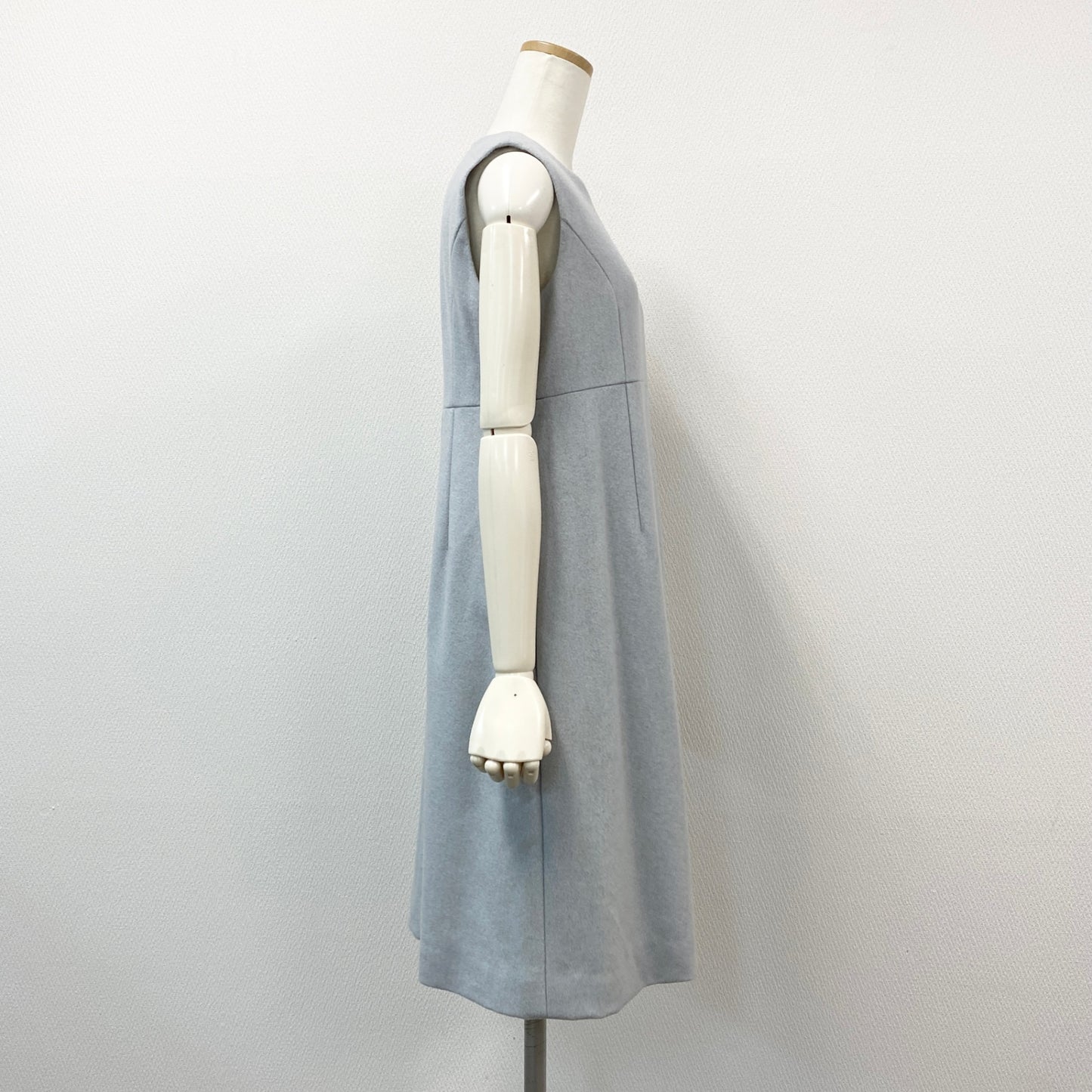 17h20《美品》 FOXEY フォクシー Charlotte シャーロット カシミヤドレス ノースリーブワンピース 42357 サイズ40 アンティークブルー レディースk02i