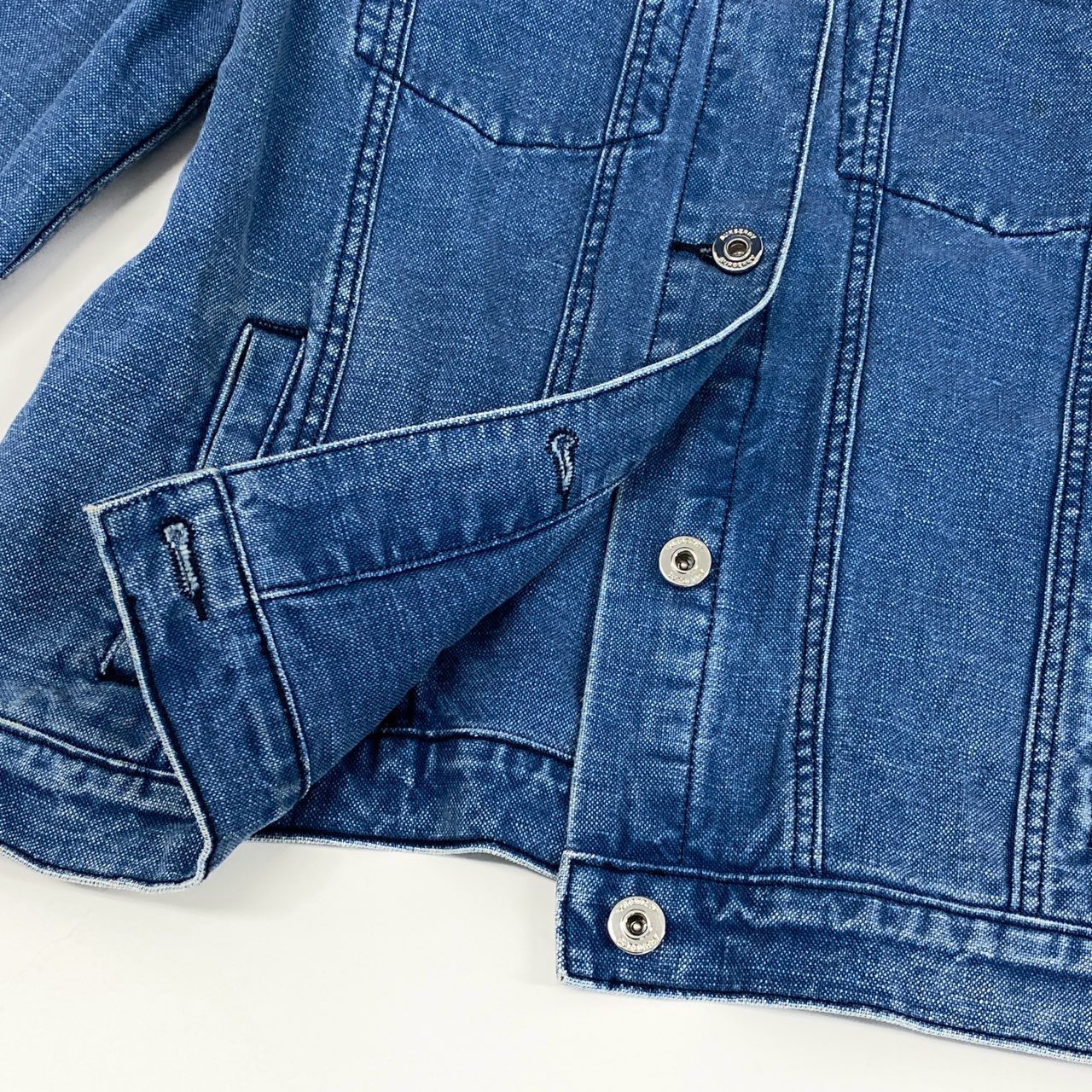 55f5 BURBERRY バーバリー デニムジャケット Gジャン 袖プリント アウター キッズ 子供服 レディース 8015231 14Y/164cm インディゴブルー