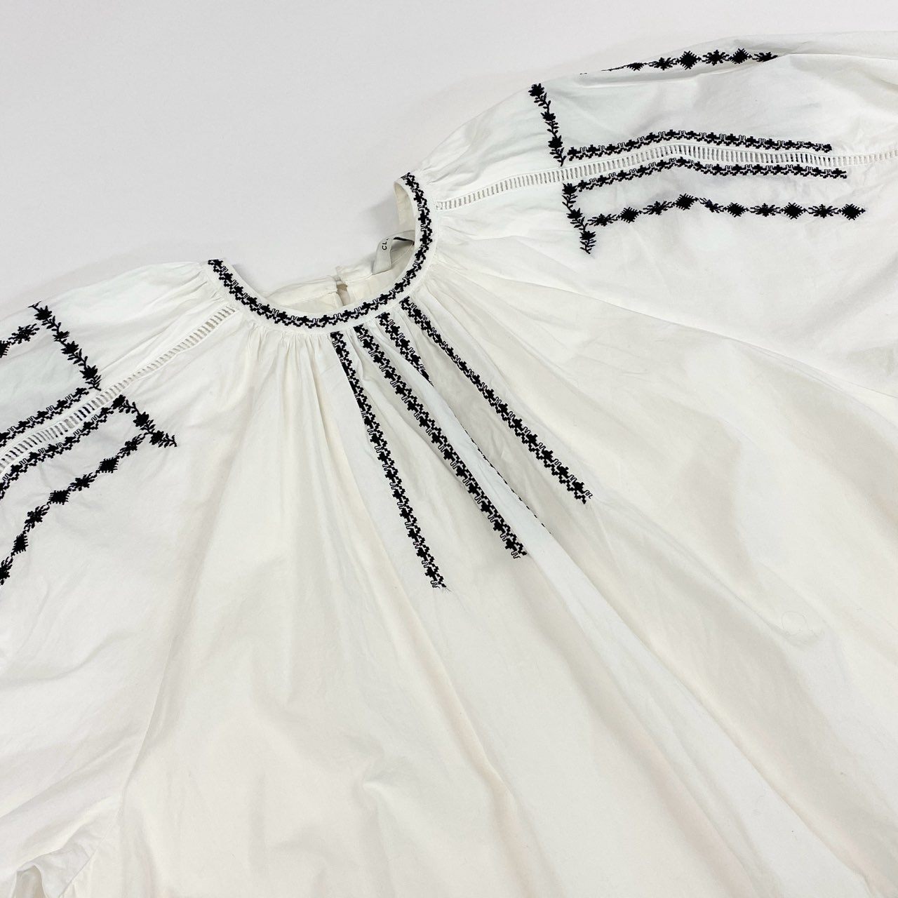 48e12 CLANE クラネ SMOCK EMBROIDERY ONEPIECE エンブロイダリー 半袖ワンピース ドレス スモック 刺繍 10112-5262 1 ホワイト コットン
