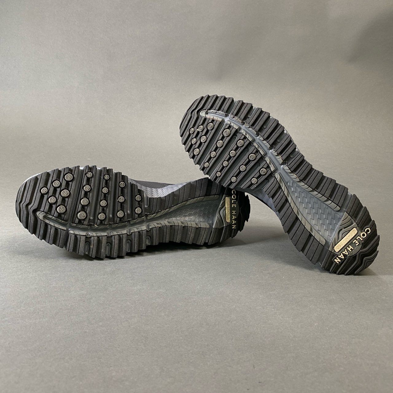 1g31 《美品》 COLE HAAN コールハーン GOLF GRAND360 グラウンド ゴルフ スニーカー 9M ブラック シューズ 紳士靴t18r