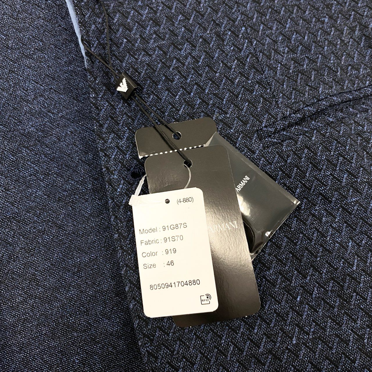 80j17 《未使用品》EMPORIO ARMANI エンポリオアルマーニ テーラードジャケット シングルジャケット 二釦 ヘリンボーン 91G87S 46サイズ ネイビー メンズk02i