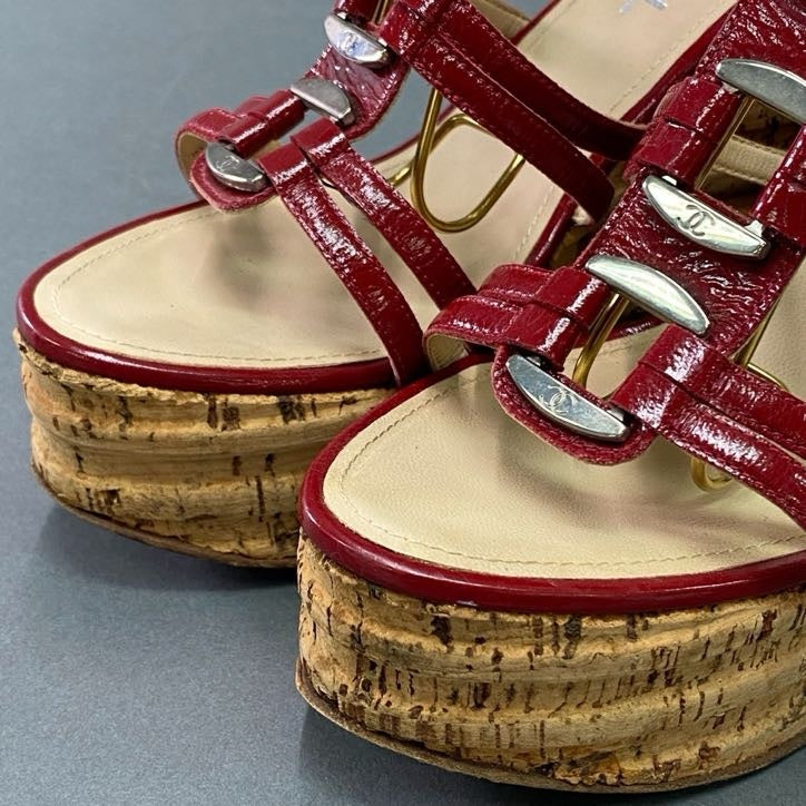 2a6 CHANEL シャネル ココマークチャーム ウェッジソール コルクサンダル 37 レッド エナメル シルバー金具 イタリア製 シューズ 夏