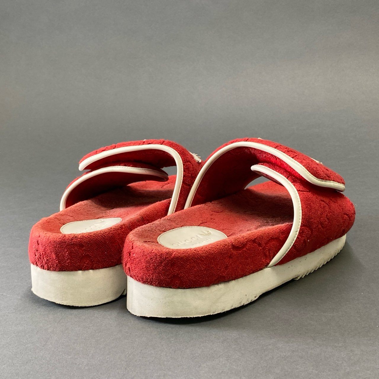 8g8 GUCCI グッチ × adidas アディダス GG プラットフォーム サンダル 27cm相当 レッド シューズ トレフォイル コラボ 保存袋有