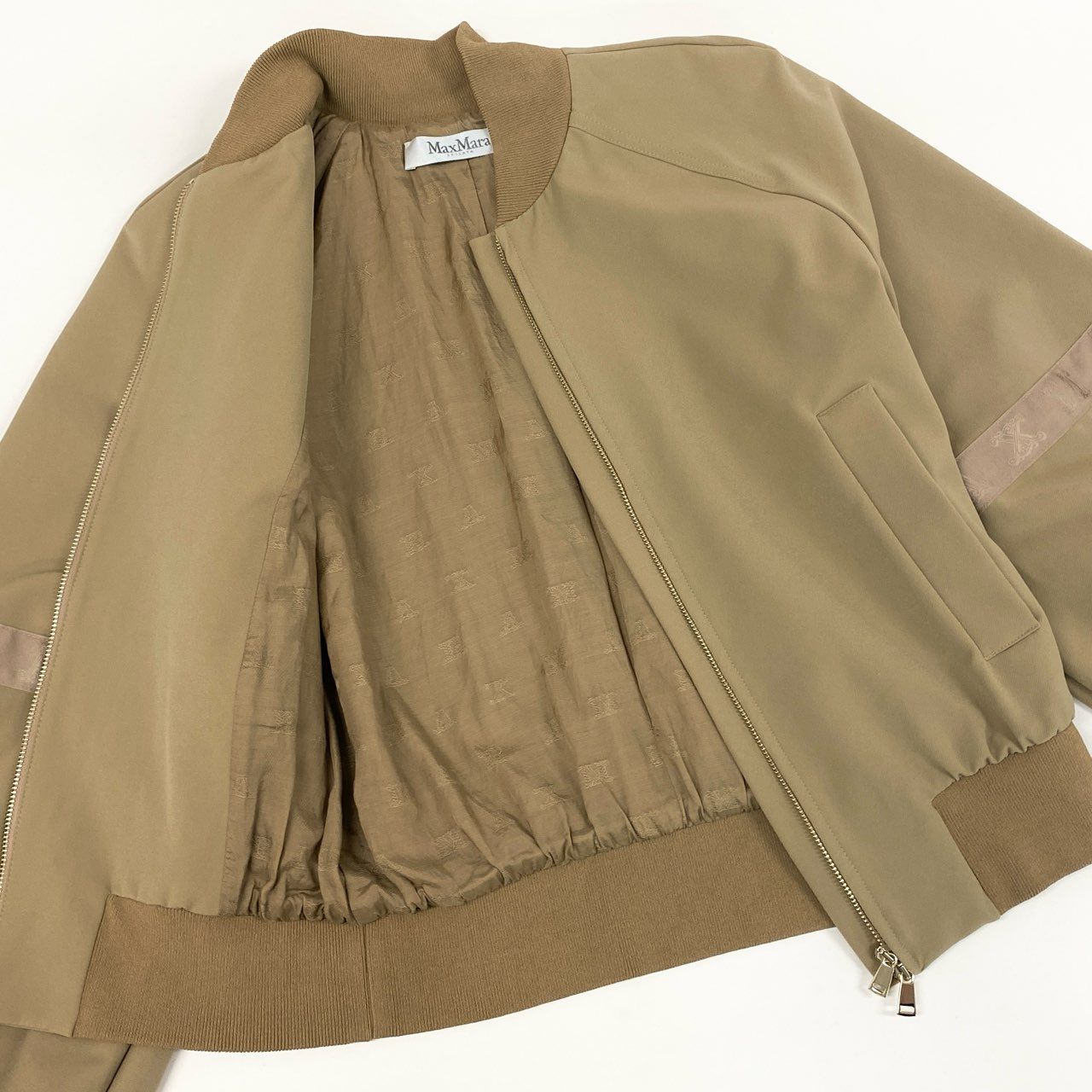 56h1 Max Mara マックスマーラ ジップアップブルゾン ジャケット サイドロゴテープ ベージュ ナイロン ポリウレタン レディース 女性用u02t