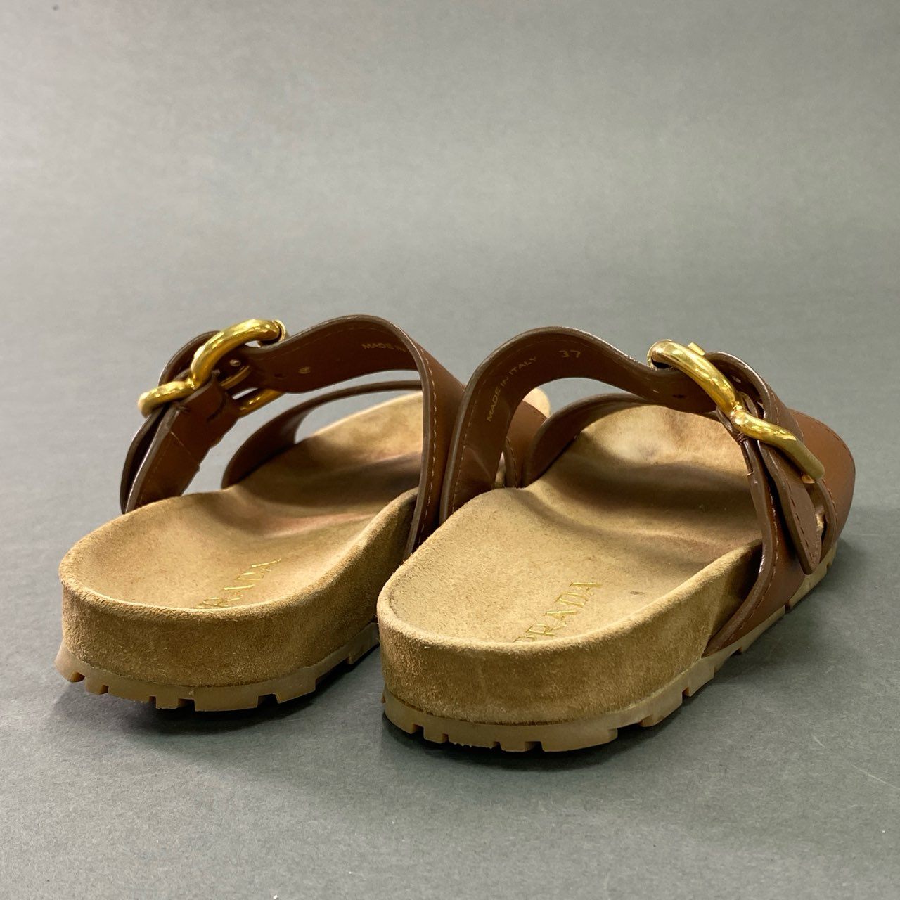 7b7 PRADA プラダ レザーベルト フラットサンダル コンフォートサンダル leather イタリア製 37 ブラウン 本革 レディース