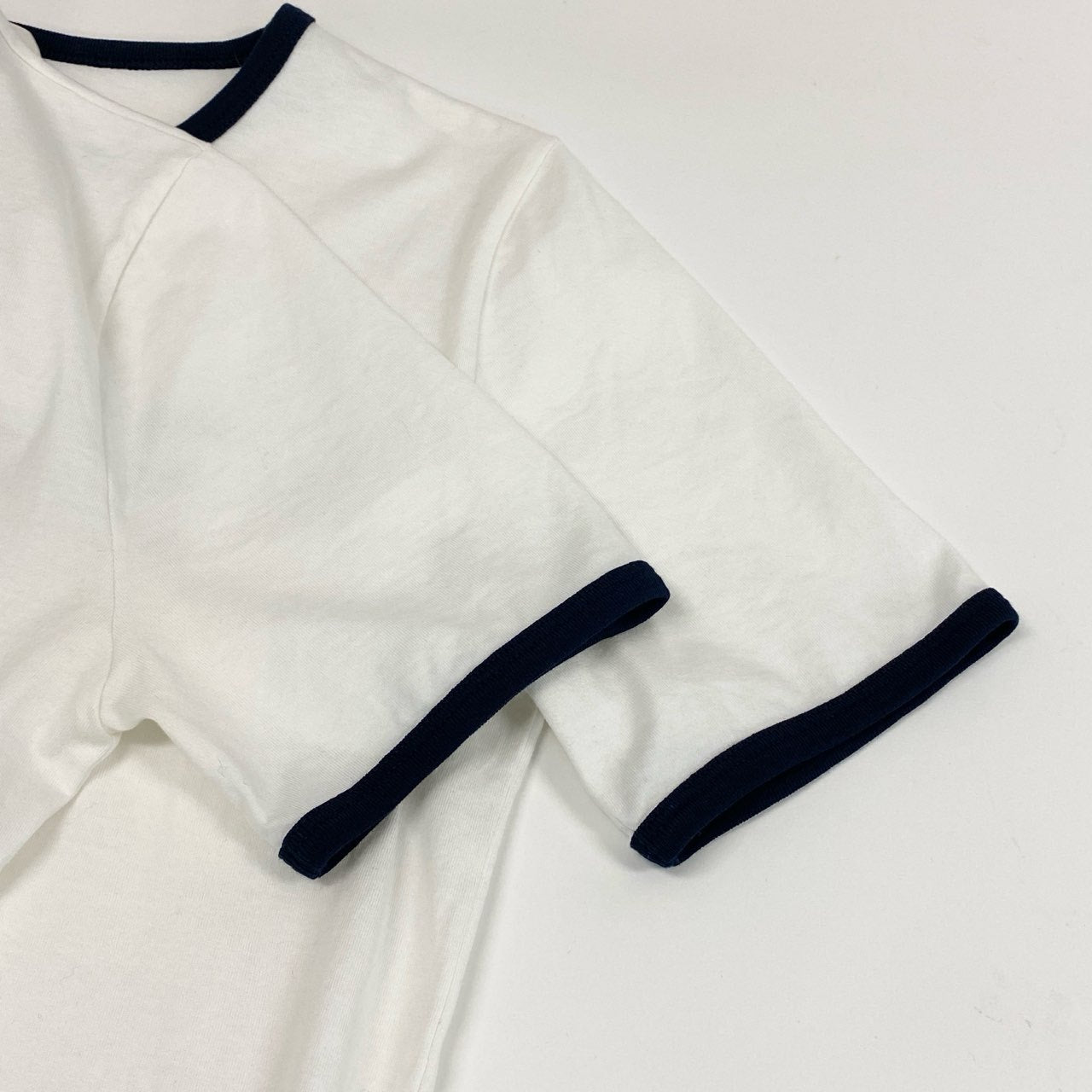 4c28 CELINE セリーヌ 半袖Tシャツ カットソー トリオンフ クラシック ブランドロゴプリントTシャツ コットン 2X872671Q M ホワイト 綿100%