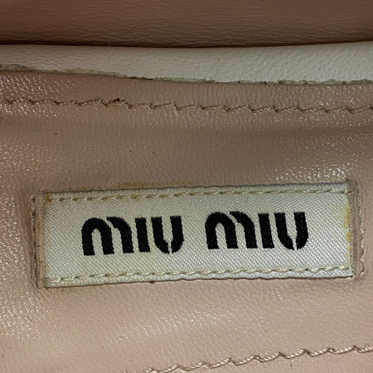 5f8 miu miu ミュウミュウ リボン付き ジップデザイン ローファー 37 1/2 ホワイト ブラック レザー フラットシューズ パンプス 箱付き