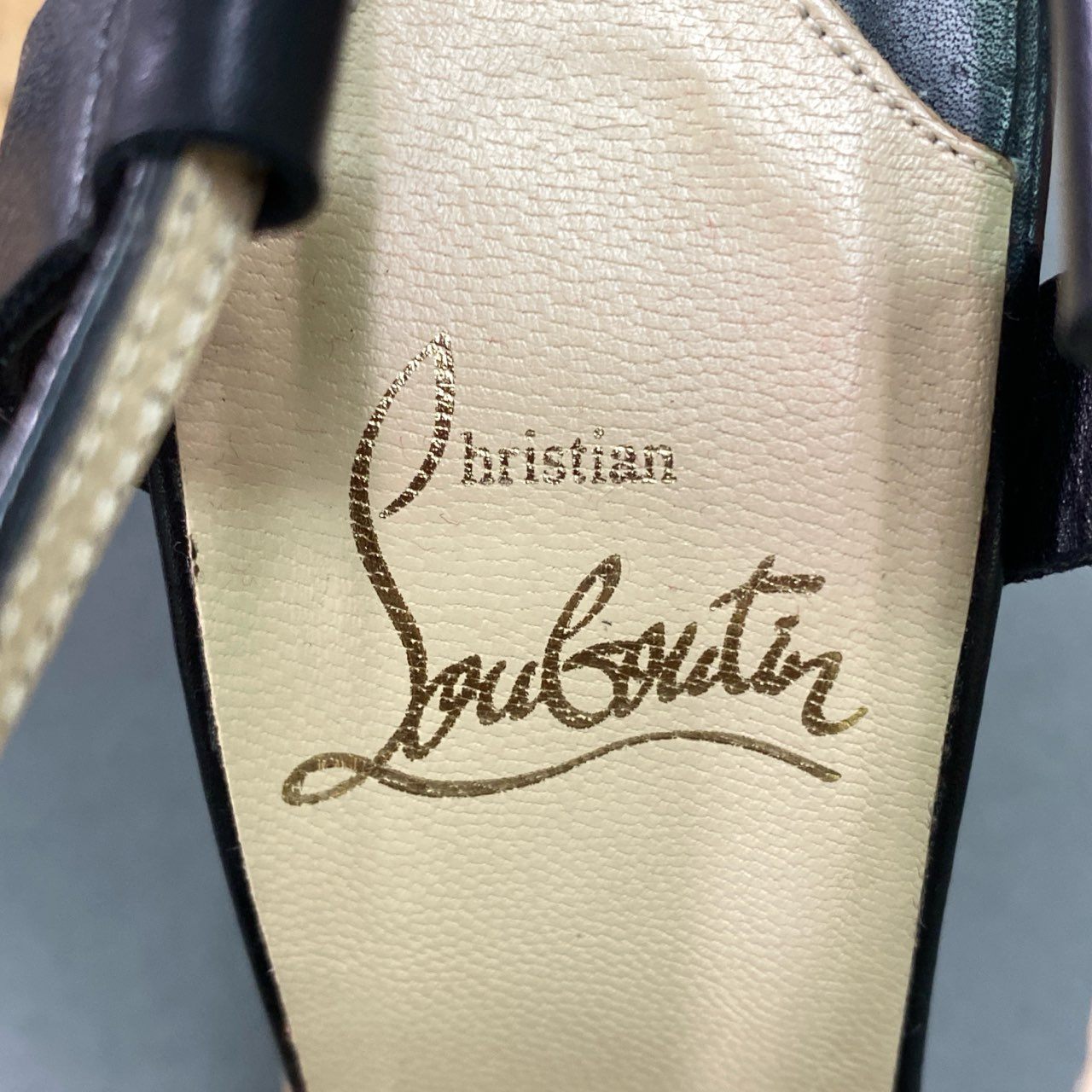 9f4 《美品》 Christian Louboutin クリスチャンルブタン ウェッジコルクソール レザーリボンサンダル 36 1/2 ブラック leather シューズ 保存袋 箱付き