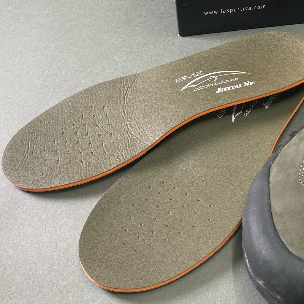 8f7 LA SPORTIVA スポルティーバ TX5 GTX カーボン マウンテンブーツ ハイキングブーツ サイズUSA10 1/2 カーキ メンズ 男性用 靴 アウトドア
