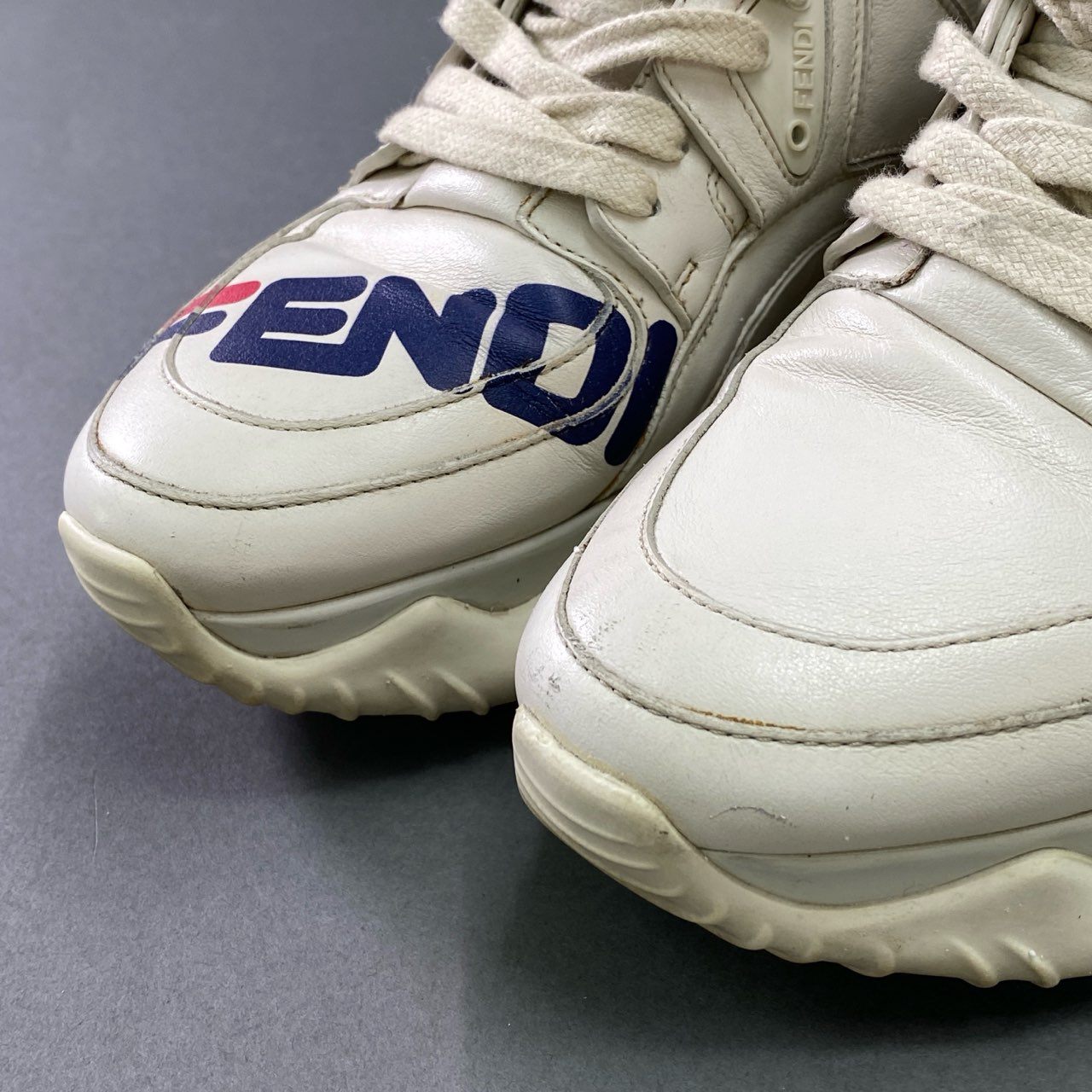 5d21 FENDI フェンディ × FILA フィラ MANIA マニア ロゴスニーカー 37 ホワイト レザー シューズ 箱付き