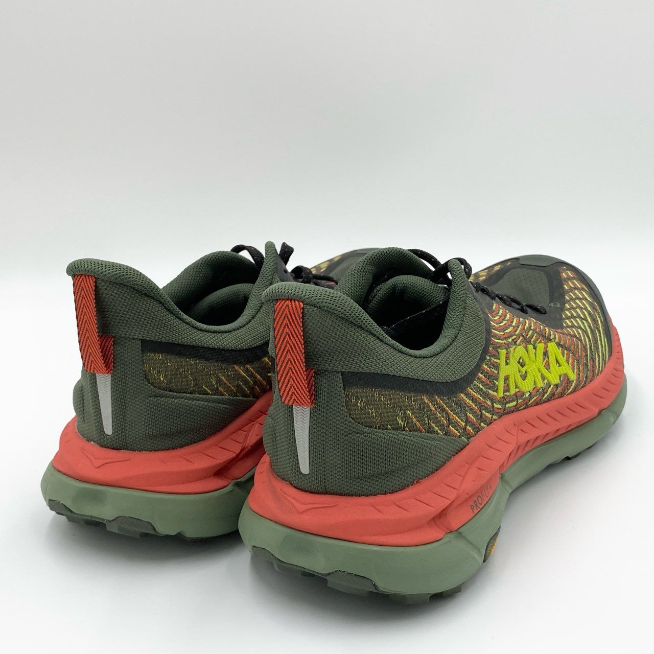1i4 《極美品》 HOKA ONEONE ホカオネオネ MAFATE SPEED 4 マファテスピード スニーカー 28cm カーキ トレイル ランニング アウトドアt18r