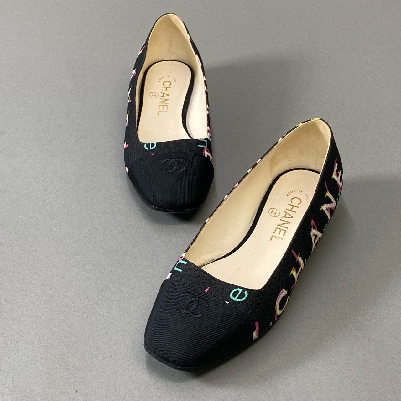 2i18 《美品》 CHANEL シャネル ココマーク ロゴフラットシューズ G34785 36 ブラック パンプス FLAT SHOES イタリア製t18r