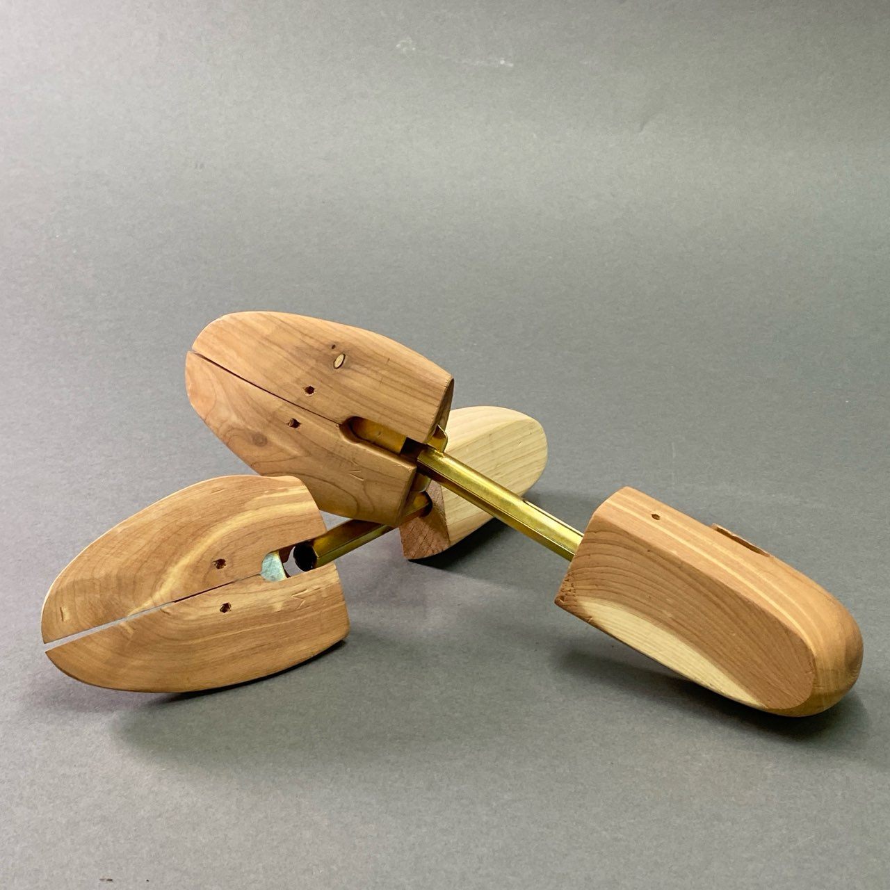 1e16① Alden オールデン ウッドシューツリー M 茶系 木製 シューズキーパー ビジネス 革靴