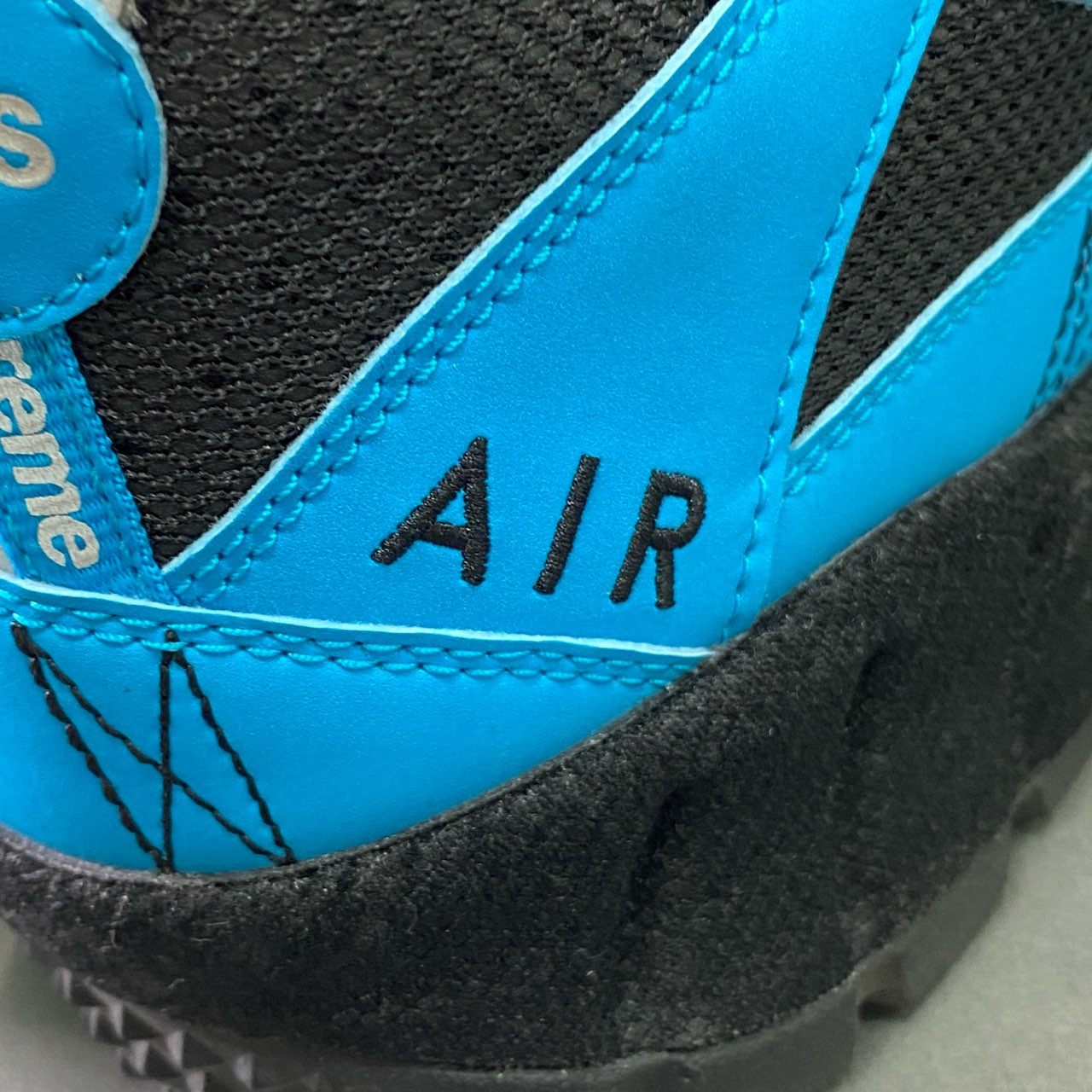 2f6 《未使用品》 NIKE ナイキ × Supreme シュプリーム AIR HUMARA 17 エアフマラ 924464-400 28cm ブルー スニーカー シューズ 箱付き コラボ