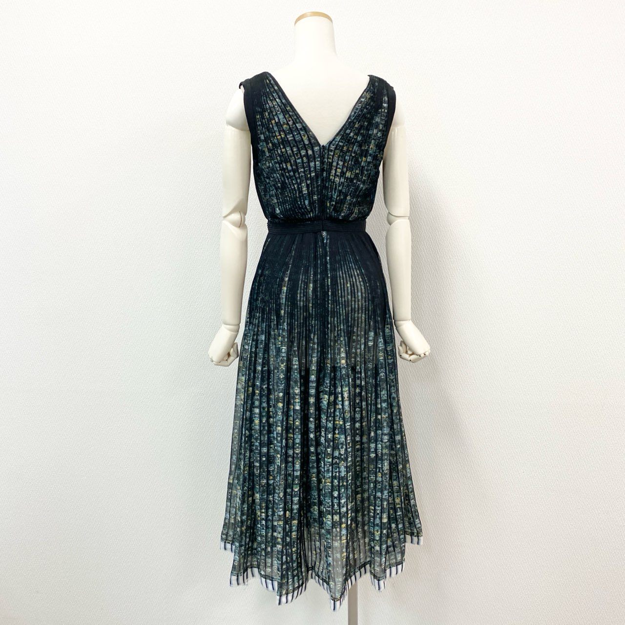 33d3 《美品》 N゜21 ヌメロ ヴェントゥーノ プリーツ パーティードレス ワンピース 38 ブラック グリーン ノースリーブ Dress イタリア製