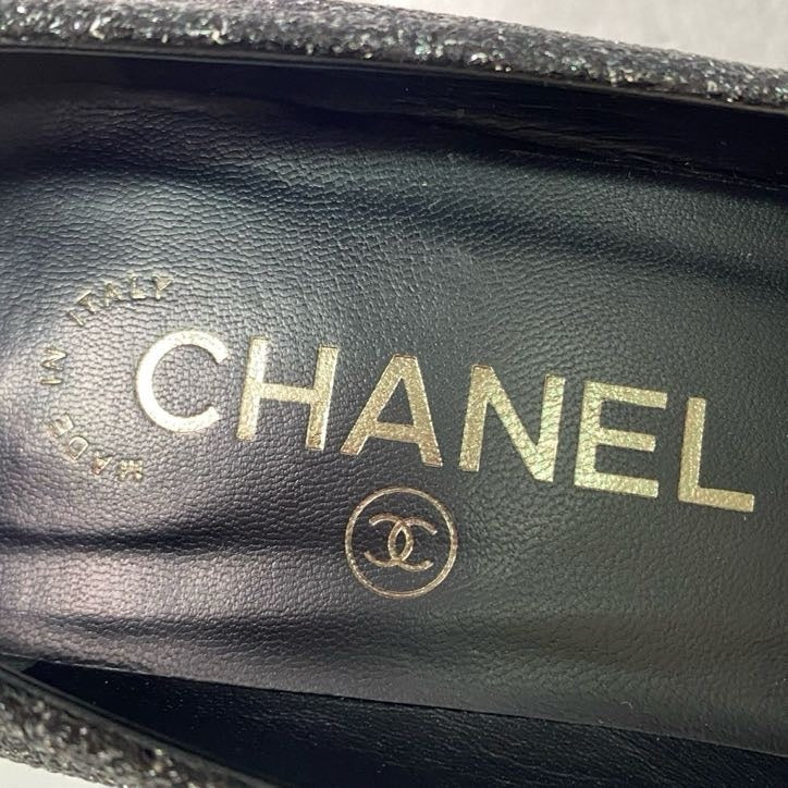 4f4 《美品》 CHANEL シャネル ココマーク エナメルトゥ グリッター パンプス 36C ブラック グレー シューズ イタリア製