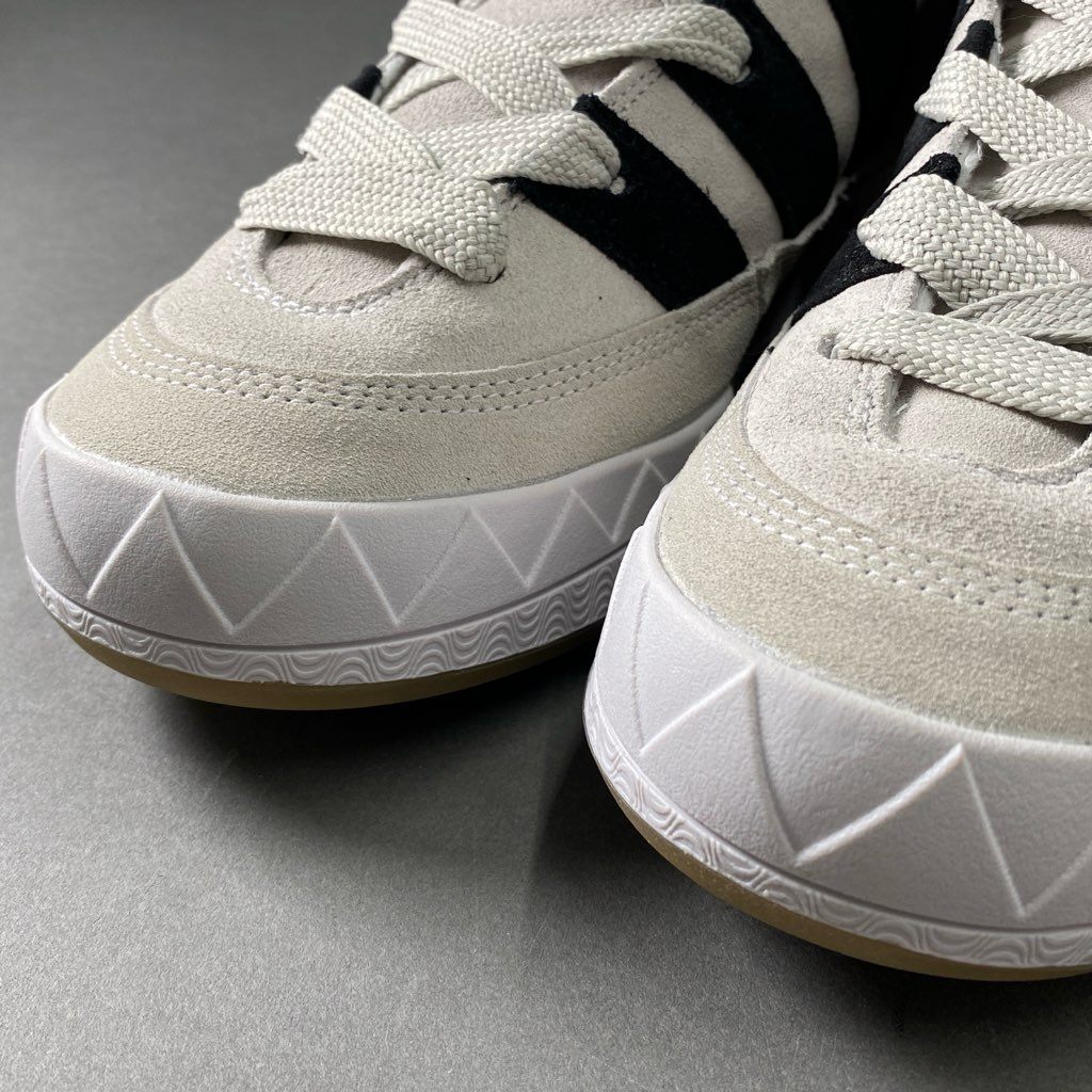 10f6 《未使用保管品》 adidas アディダス ADIMATIC アディマティック スニーカー 29cm ホワイト スウェード シューズ タグ付き