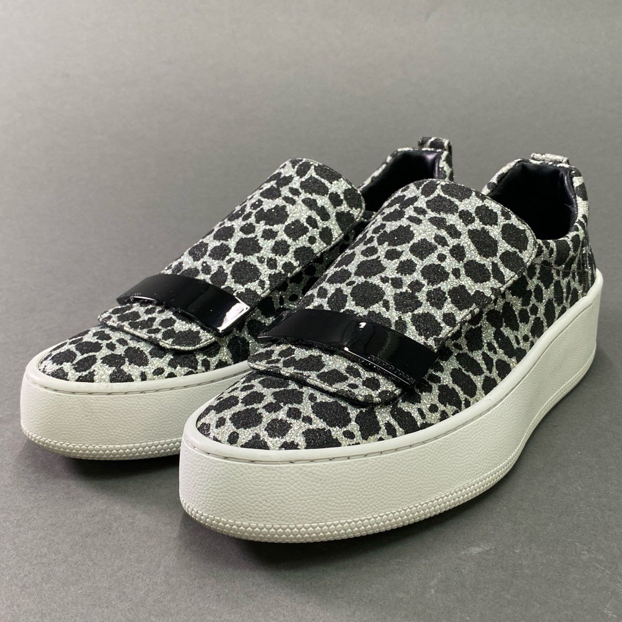 Sergio Rossi sr1シルバー/ブラックラメ グリッタースニーカー Sergio Rossi sr1シルバー/ブラックラメ グリッタースニーカー