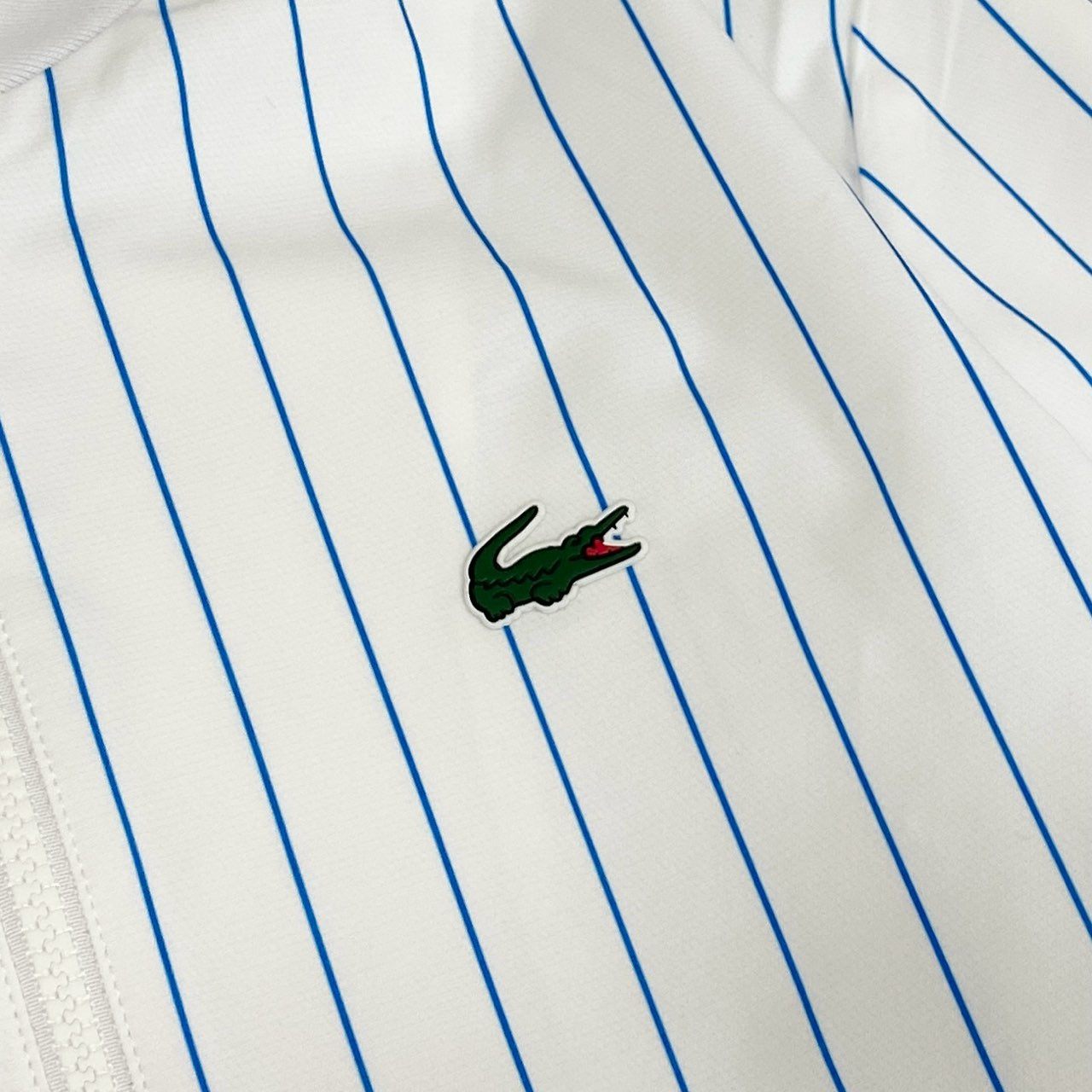 21f17 《未使用保管品》タグ付 LACOSTE ラコステ ピンストライプ ジップブルゾン ジョコビッチ ジャケット ロゴワッペン 大きいサイズ BH2256L 52 XLサイズ相当 ホワイト 画像参照