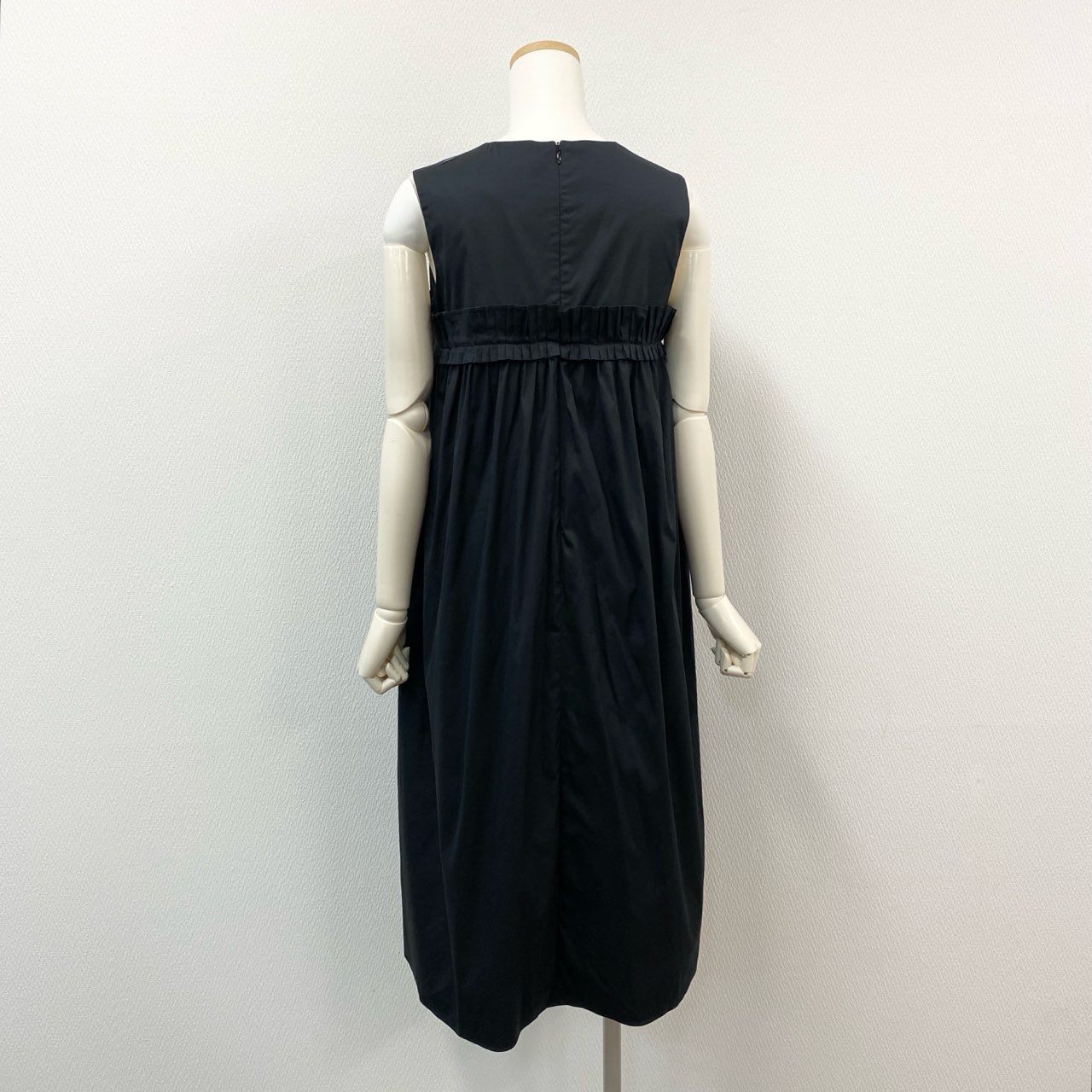 85i12 ’s Max Mara エスマックスマーラ ノースリーブワンピース ウエスト切替 ロング丈ワンピース レディース 女性用 155/80A ブラックu02t
