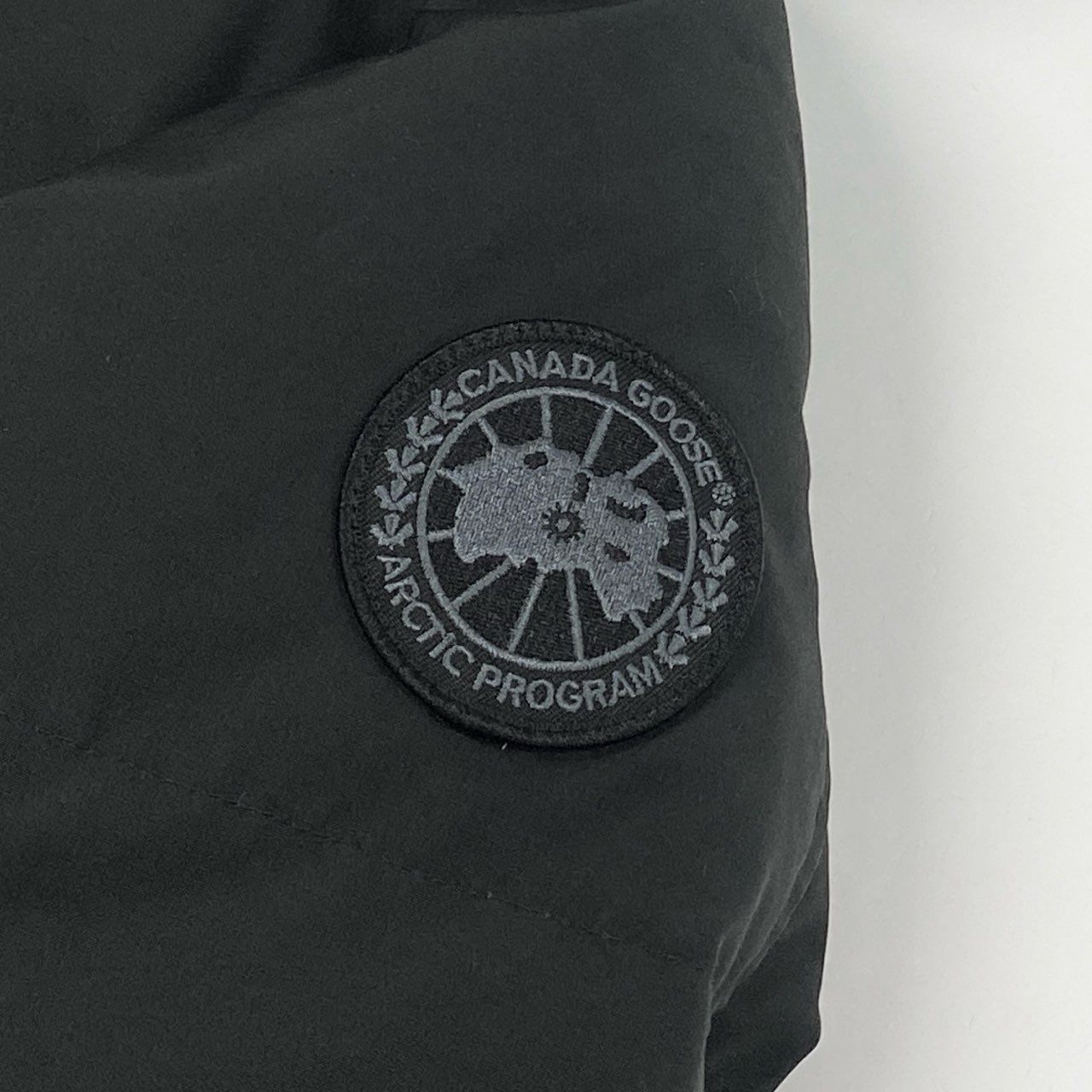 21h9 CANADA GOOSE カナダグース マクラミンパーカー ブラックレーベル 2080MB S Black ダウンジャケット アウター 紳士服t18r