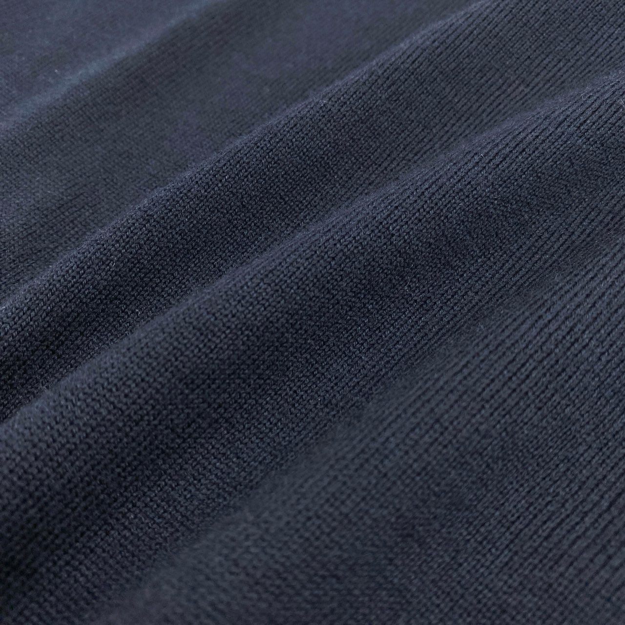 55h28 《美品》VALENTINO ヴァレンティノ ロゴ Vネックカーディガン ニットカーディガン 24AW 5B3KA08C8NY XSサイズ ネイビー レディース 女性用k02i