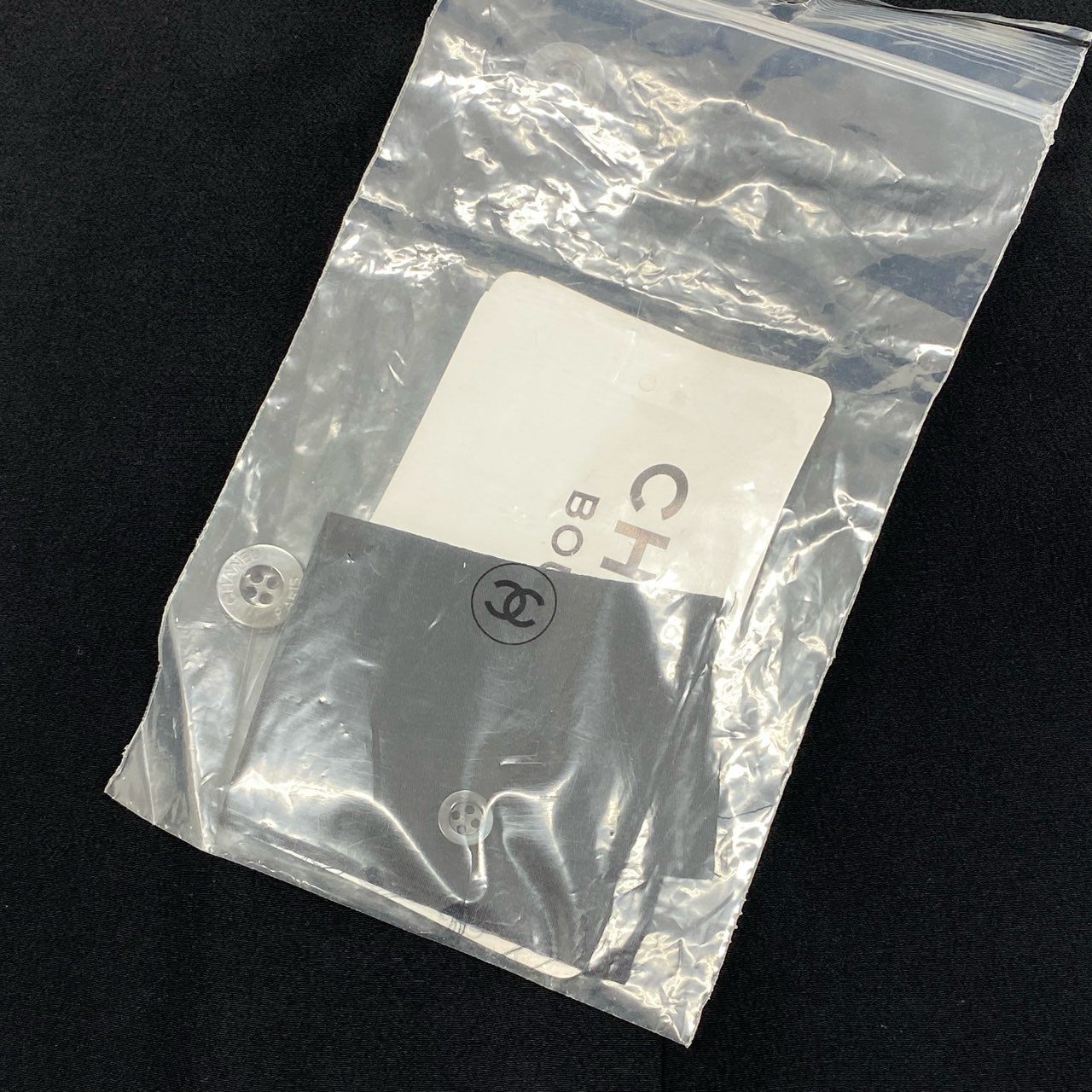 13f7 CHANEL シャネル 総シルク シェルボタン 長袖ブラウス シャツ ロングスリーブ 紙タグ VINTAGE 42 ブラック シルク100%