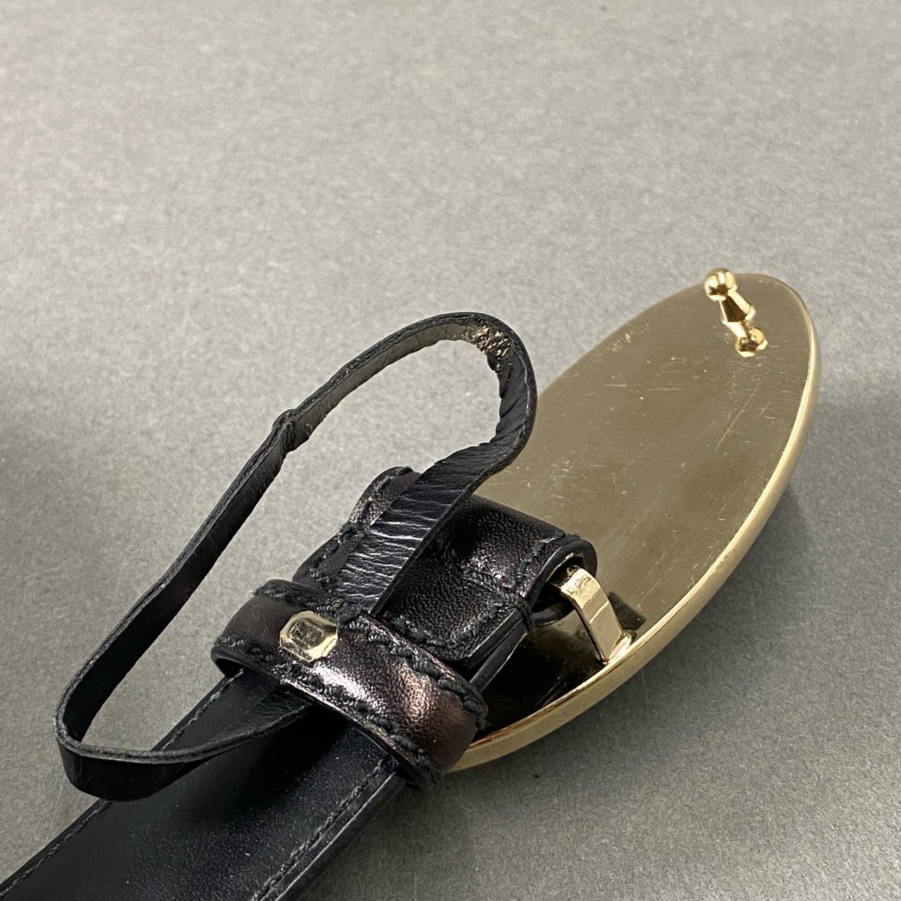 31f23 GUCCI グッチ ハトメ ロゴバックル レザーベルト ブラック イタリア製
