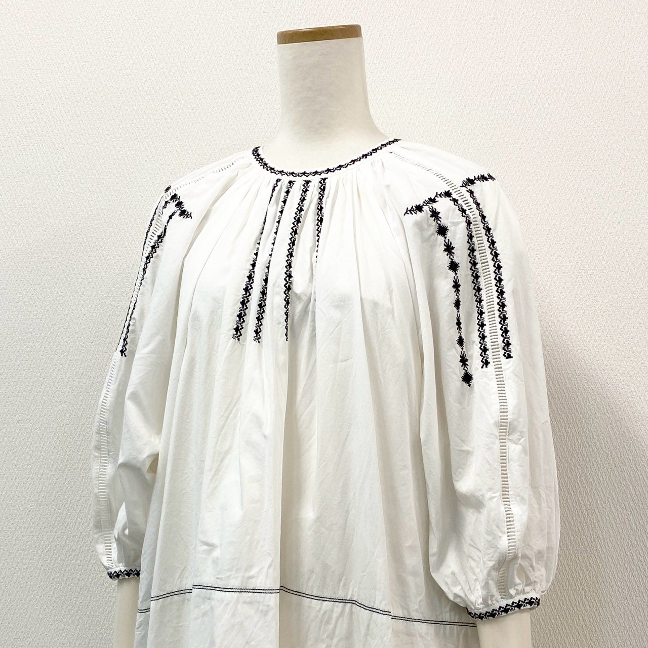 48e12 CLANE クラネ SMOCK EMBROIDERY ONEPIECE エンブロイダリー 半袖ワンピース ドレス スモック 刺繍 10112-5262 1 ホワイト コットン