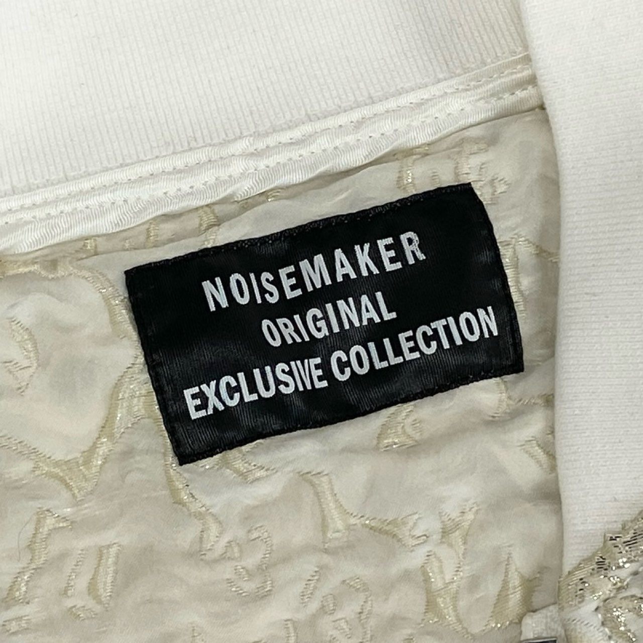 21h9《美品》定価¥44.000 NOISE MAKER ノイズメーカー 25SS ふくれジャガードオーバーサイズブルゾン NMS1-UB06 M ホワイト ゴールド ジャケット MA-1t18r