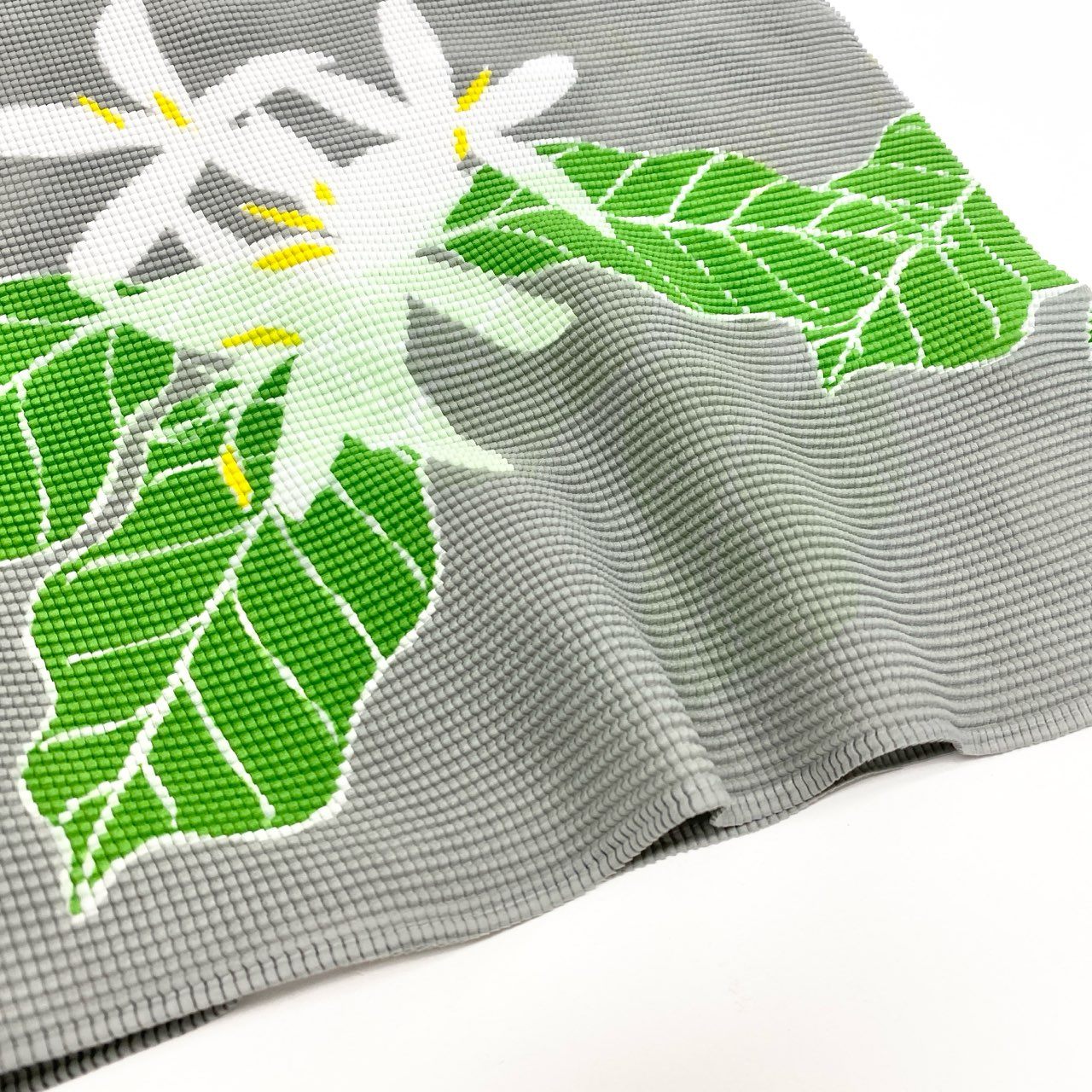 57h28 《極美品》me ISSEY MIYAKE ミーイッセイミヤケ 花柄カットソー 半袖カットソー トップス プリーツプリーズ Fサイズ グレー マルチカラー レディース 女性用k02i