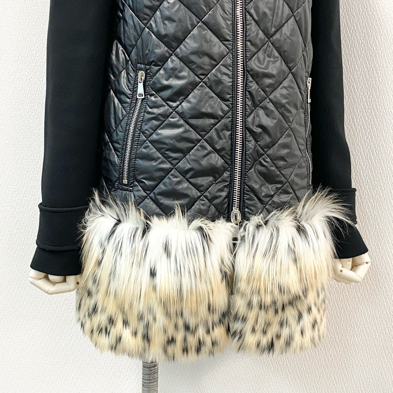 5d2 《美品》 ERMANNO SCERVINO エルマンノ シェルビーノ ベスト付 セパレート ノーカラージャケット 40 ブラック 2点セット イタリア製 レオパード柄