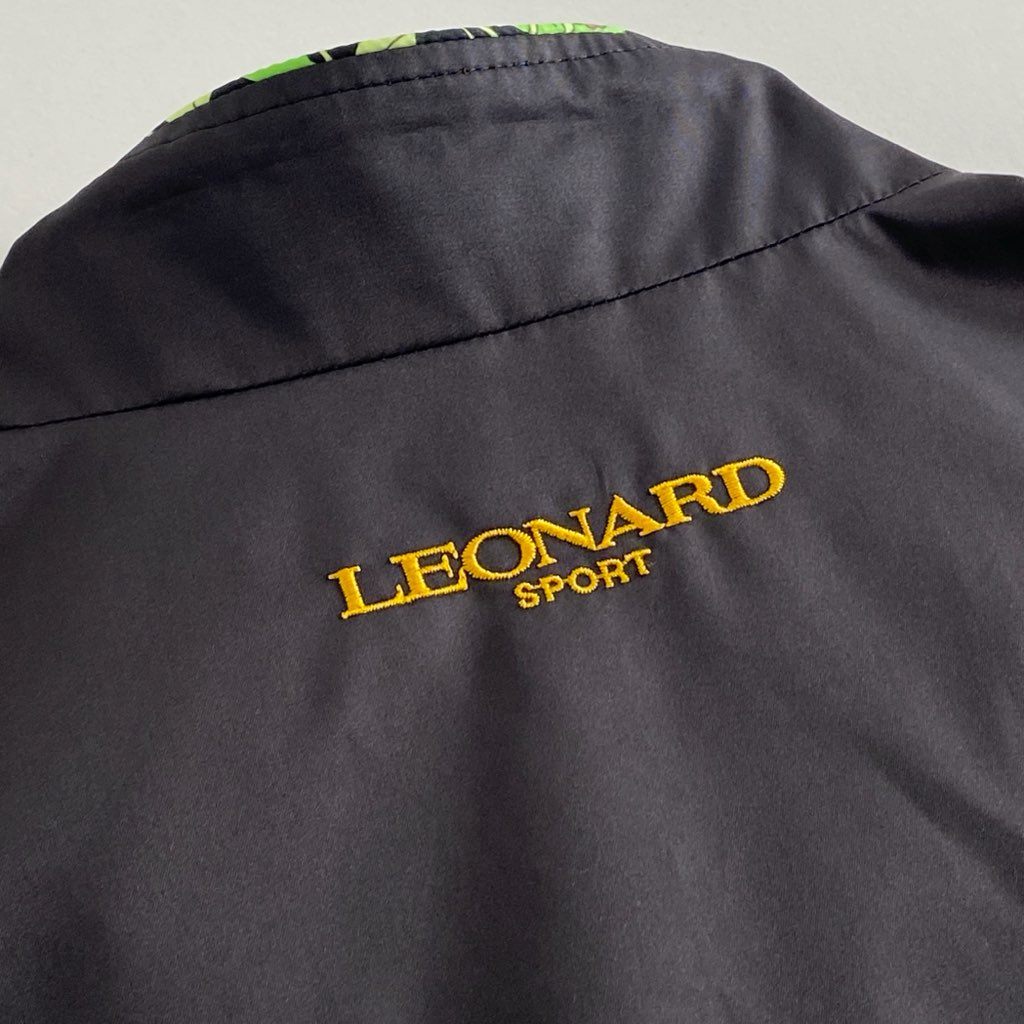 31f20 大きいサイズ LEONARD SPORT レオナール 2WAY リバーシブル ベスト 美しい花柄プリント 0531593 サイズ44 マルチカラー ポリエステル100% レディース 日本製