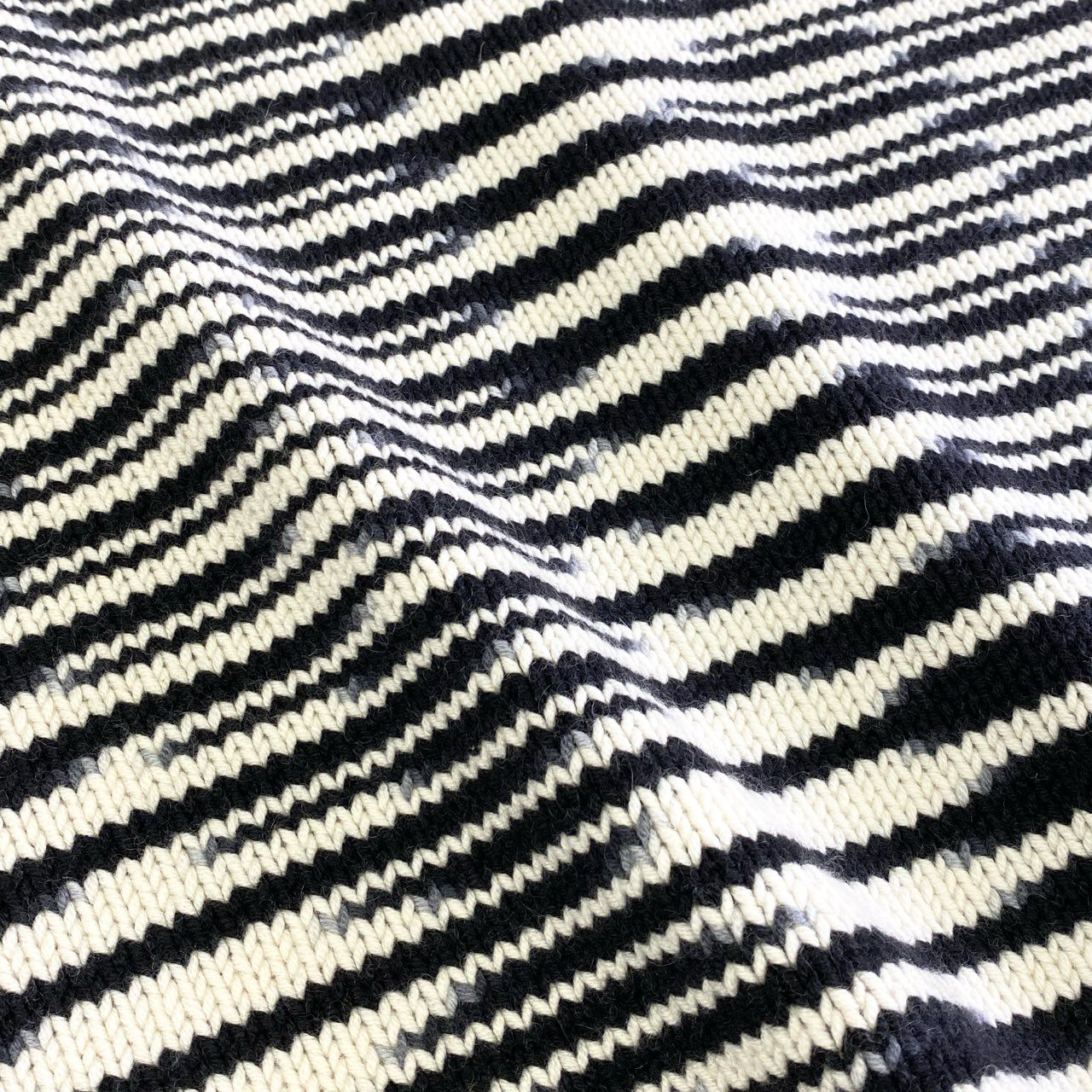 82j11 《美品》 MISSONI ミッソーニ カシミヤ100% モザイクボーダー ニットトップ セーター 40 ホワイト ブラック CASHMERE イタリア製