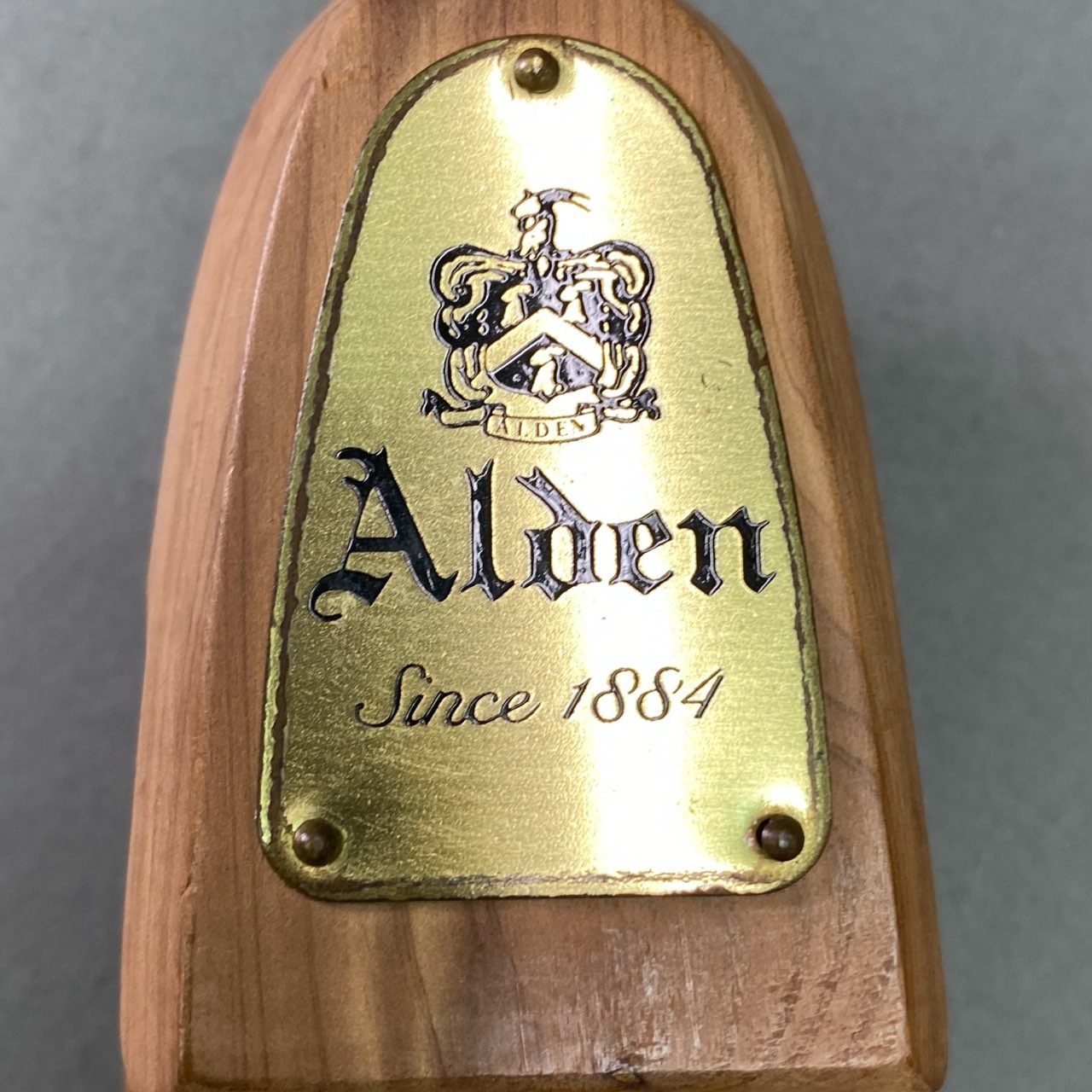 1e16③ Alden オールデン ウッドシューツリー M 茶系 木製 シューズキーパー ビジネス 革靴