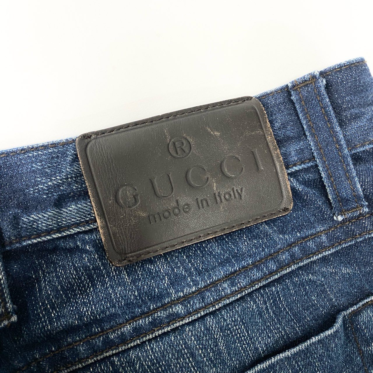 47b4 GUCCI グッチ イタリア製 ダメージ加工 デニムパンツ ボトムス ジーンズ 295816 46 インディゴブルー コットン メンズo07t