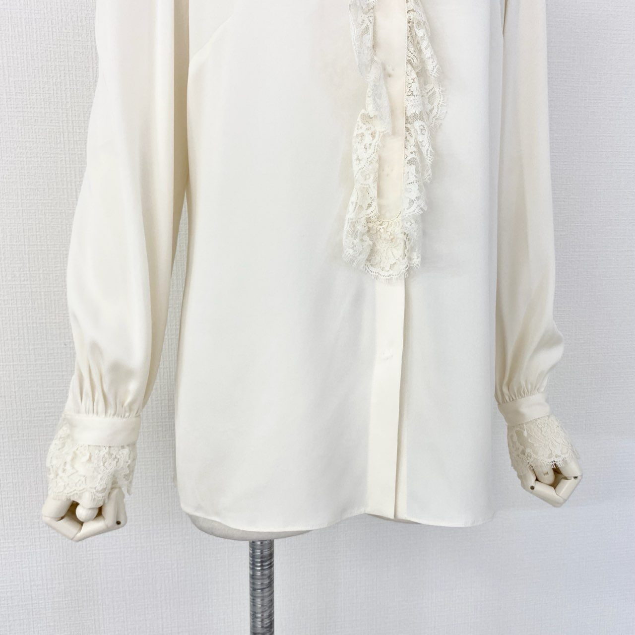 2f14-2 DOLCE&GABBANA ドルチェ&ガッバーナ レース切替 フリルブラウス ボウタイ シルクブラウス サイズ42 クリーム レディース 女性用