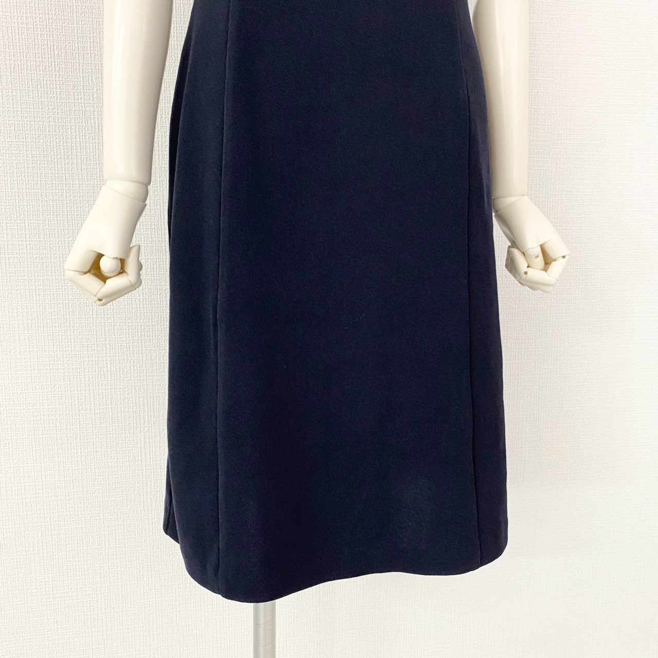 17f14 【美品】 日本製 Rene ルネ ニットワンピース ノースリーブワンピース 綺麗なシルエット 6832170 サイズ36 ネイビー レディース