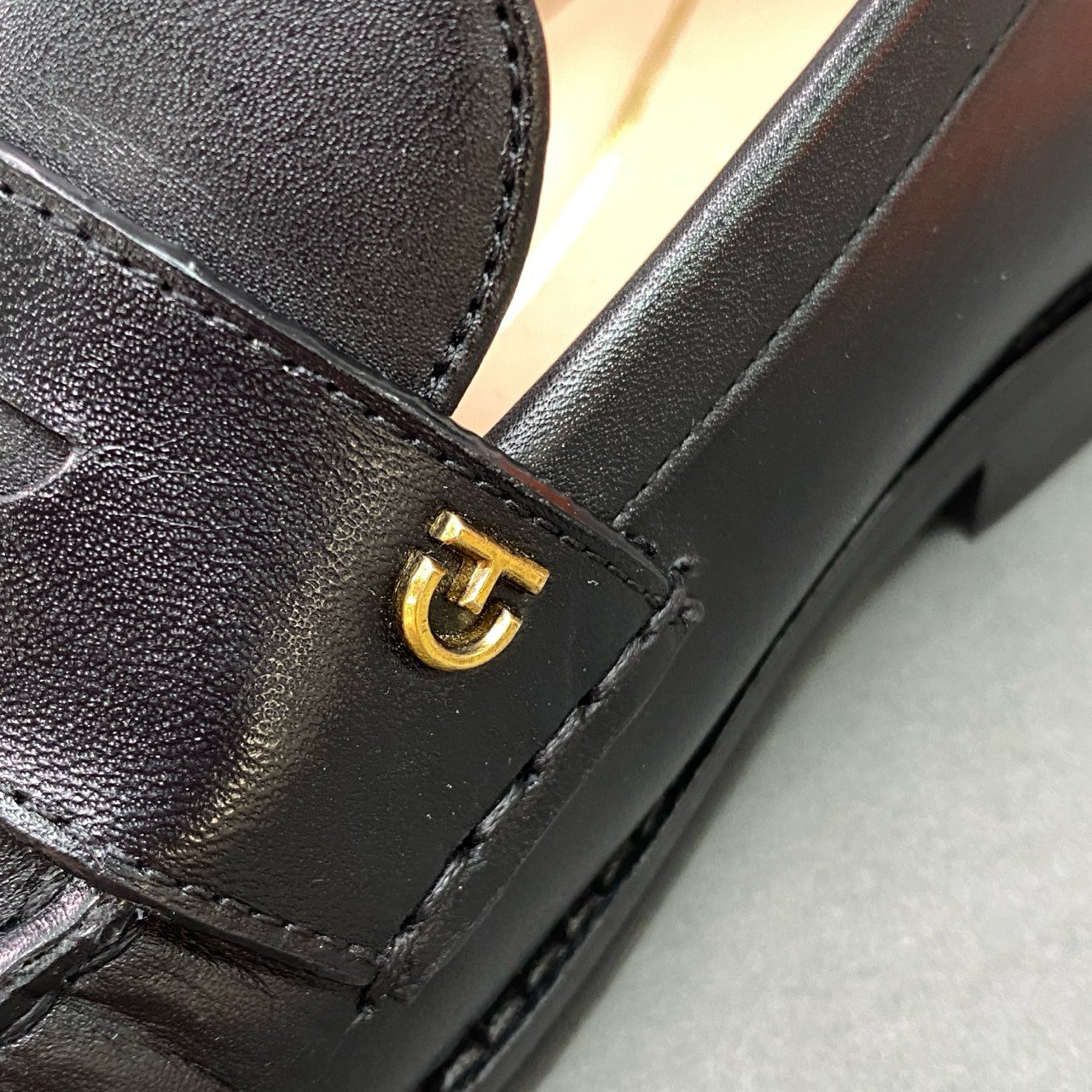 10f4 《美品》定価¥35.200 COLE HAAN コールハーン LUX PINCH PENNY ラックス ピンチ ペニーローファー W28842 5B ブラック レザー 革靴 シューズ 箱付き