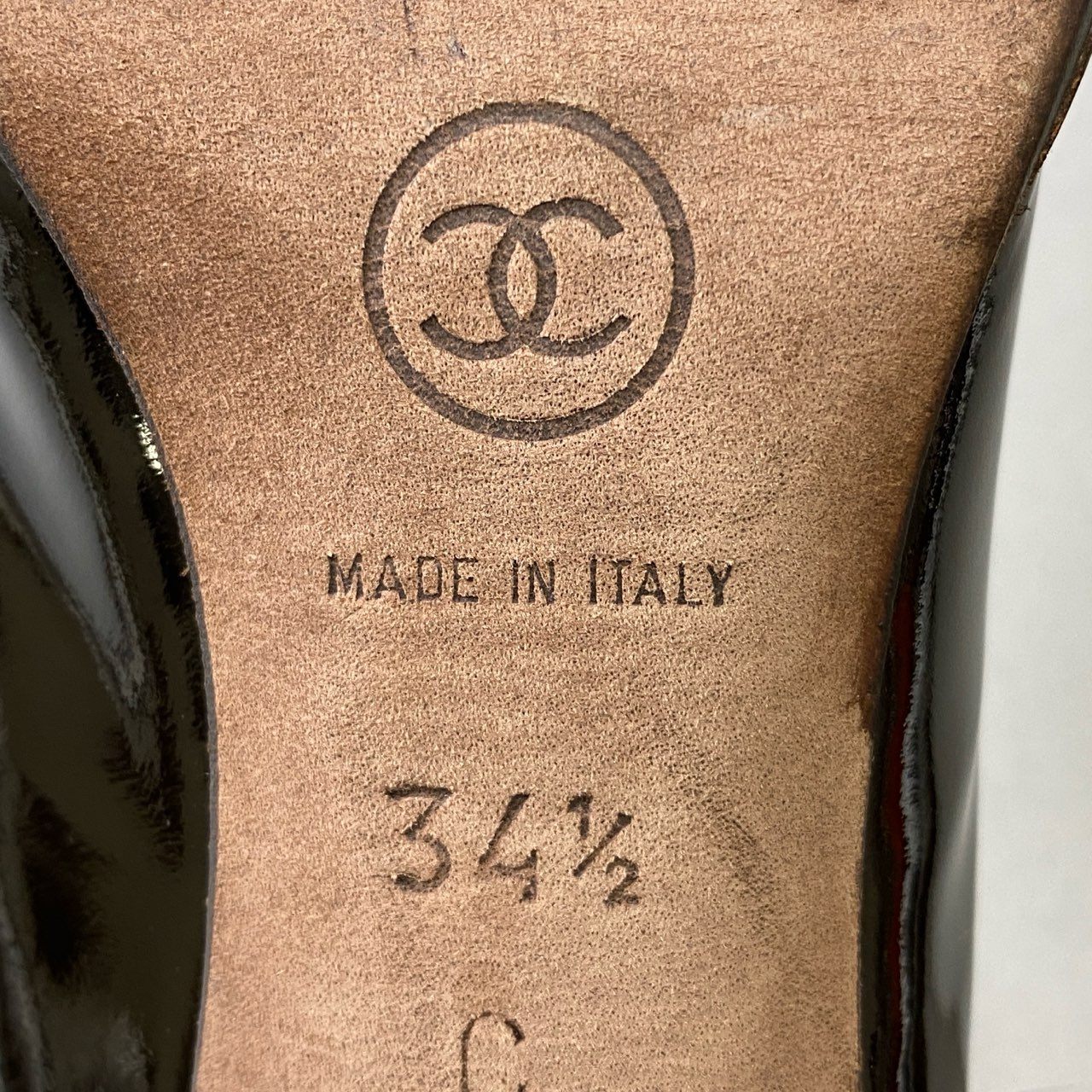 3i30 CHANEL シャネル ココマーク 金具ロゴ パテントレザー ヒール シューズ 34 1/2サイズ ブラック レザー レディース シューズt18r