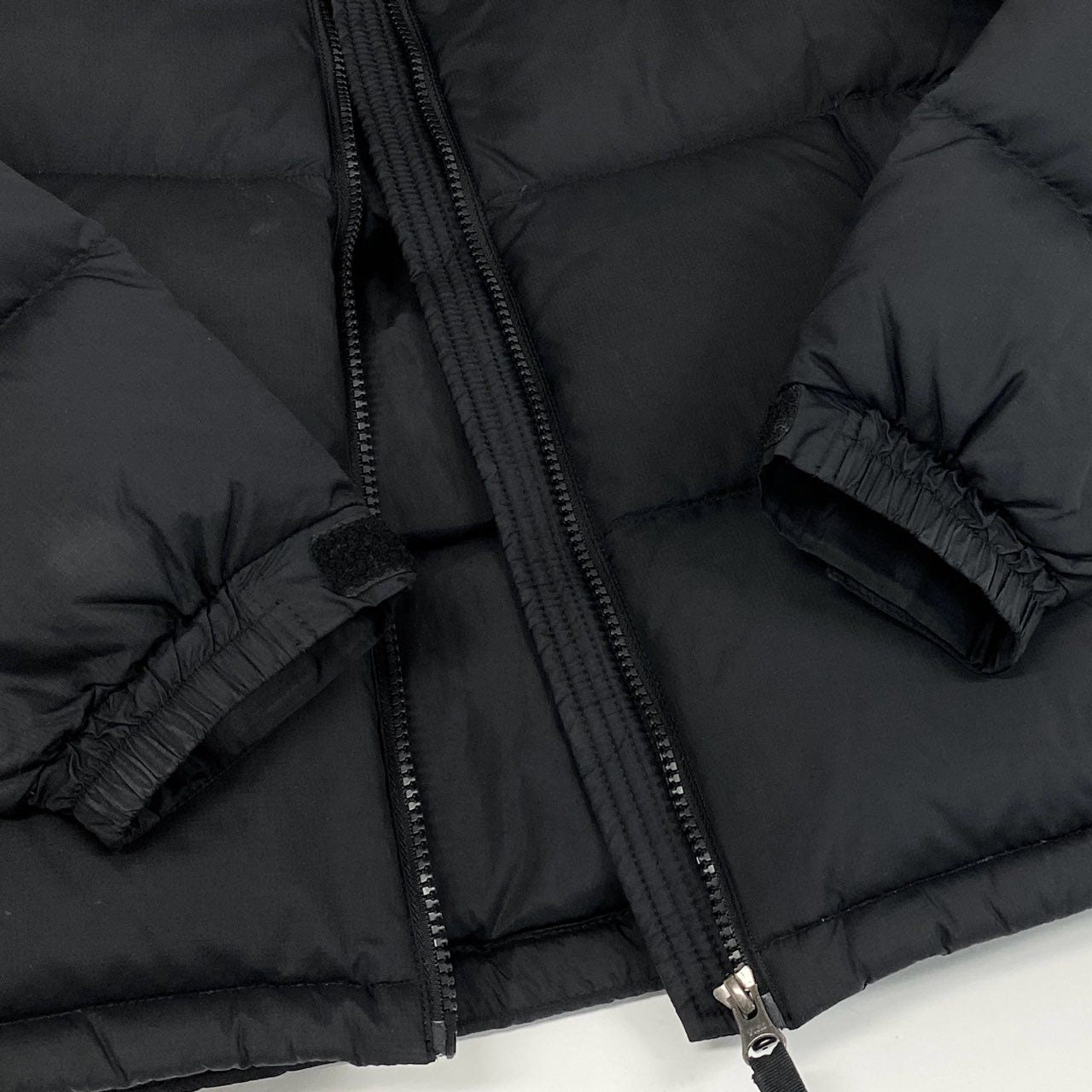 53h27 THE NORTH FACE ザ ノースフェイス Short Nuptse Jacket ショート ヌプシ ジャケット ダウンジャケット ロゴ刺繍 NDW92335 Sサイズ ブラック ナイロン レディースo07t