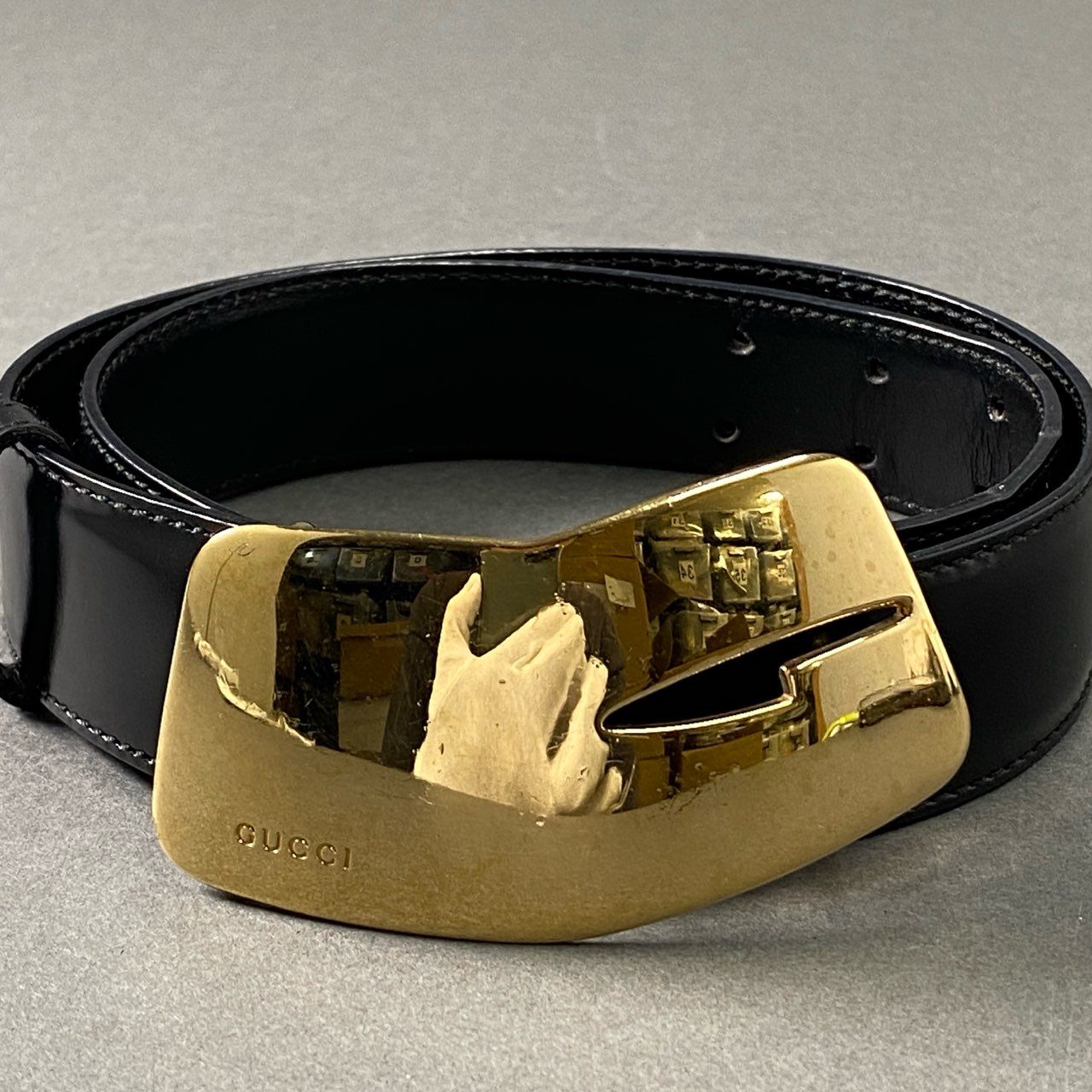 30f23 GUCCI グッチ ゴールドバックル レザーベルト ブラック イタリア製 Leather Belt