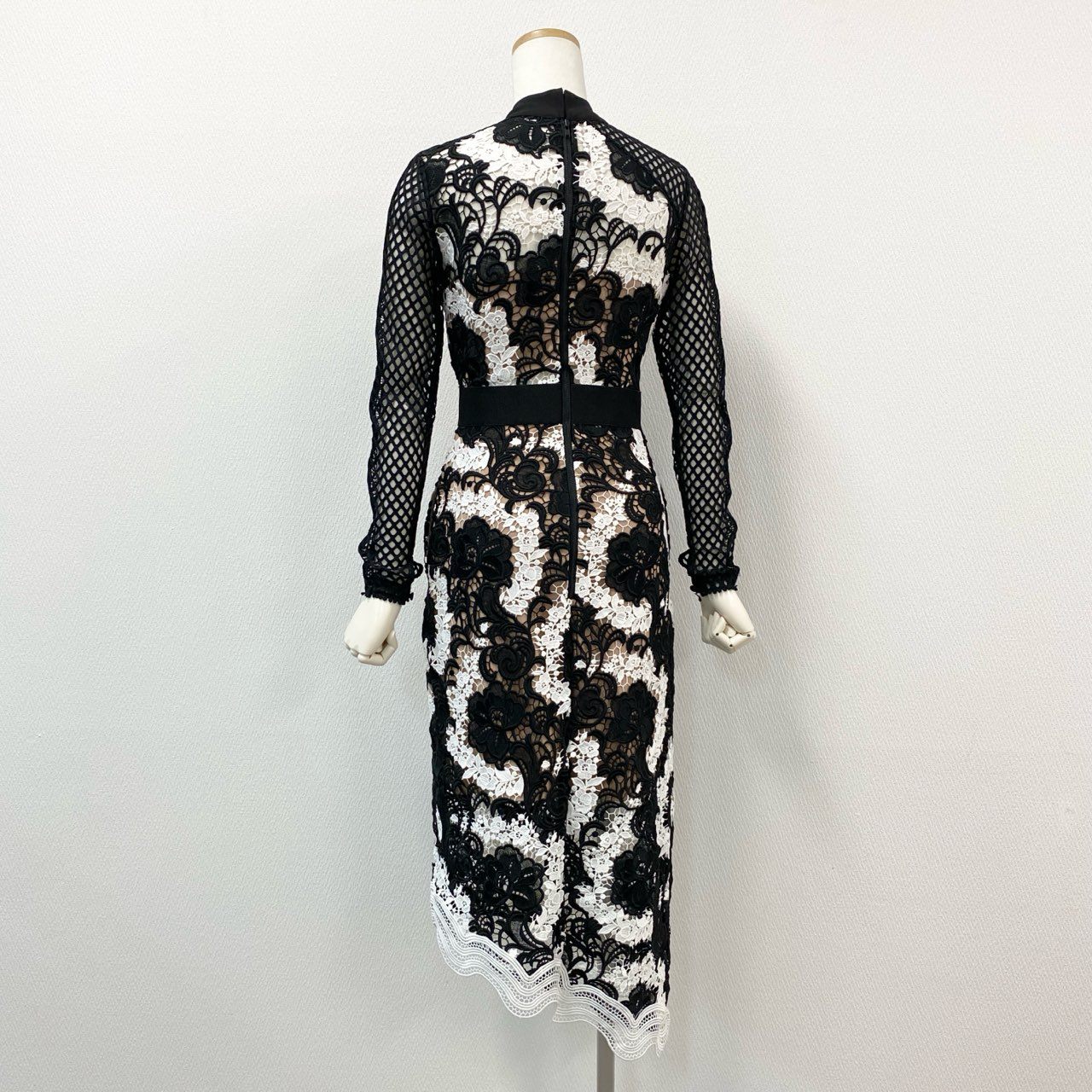 42h22《極美品》self-portrait セルフポートレイト 長袖ワンピース パーティー ドレス フローラルレース メッシュ 6サイズ ブラック ホワイト レディース 女性用k02i