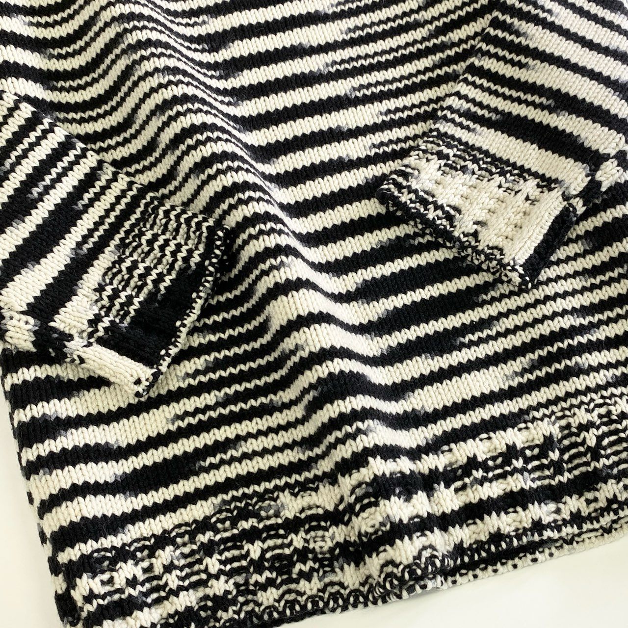 82j11 《美品》 MISSONI ミッソーニ カシミヤ100% モザイクボーダー ニットトップ セーター 40 ホワイト ブラック CASHMERE イタリア製