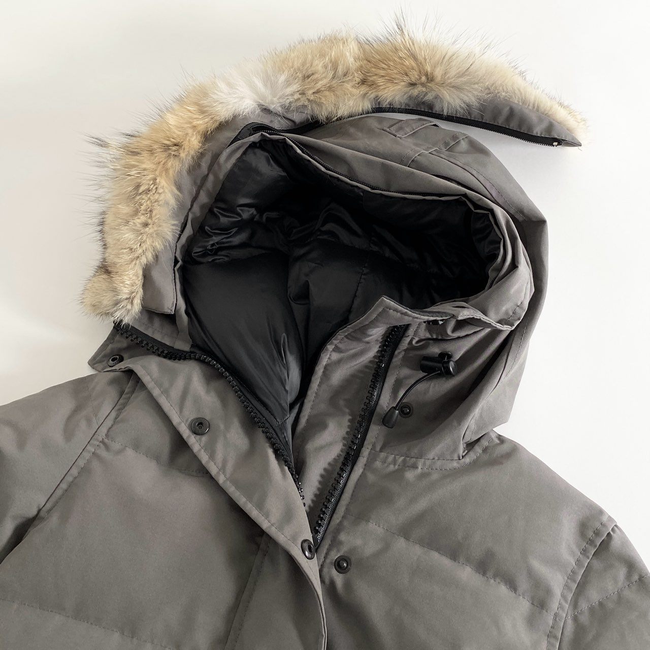 82j4 《新品タグ付き》 CANADA GOOSE カナダグース ブラックレーベル 3802LB SHELBNRNE PARKA ダウンコート アウター コヨーテファー サイズXS グレー系 レディース
