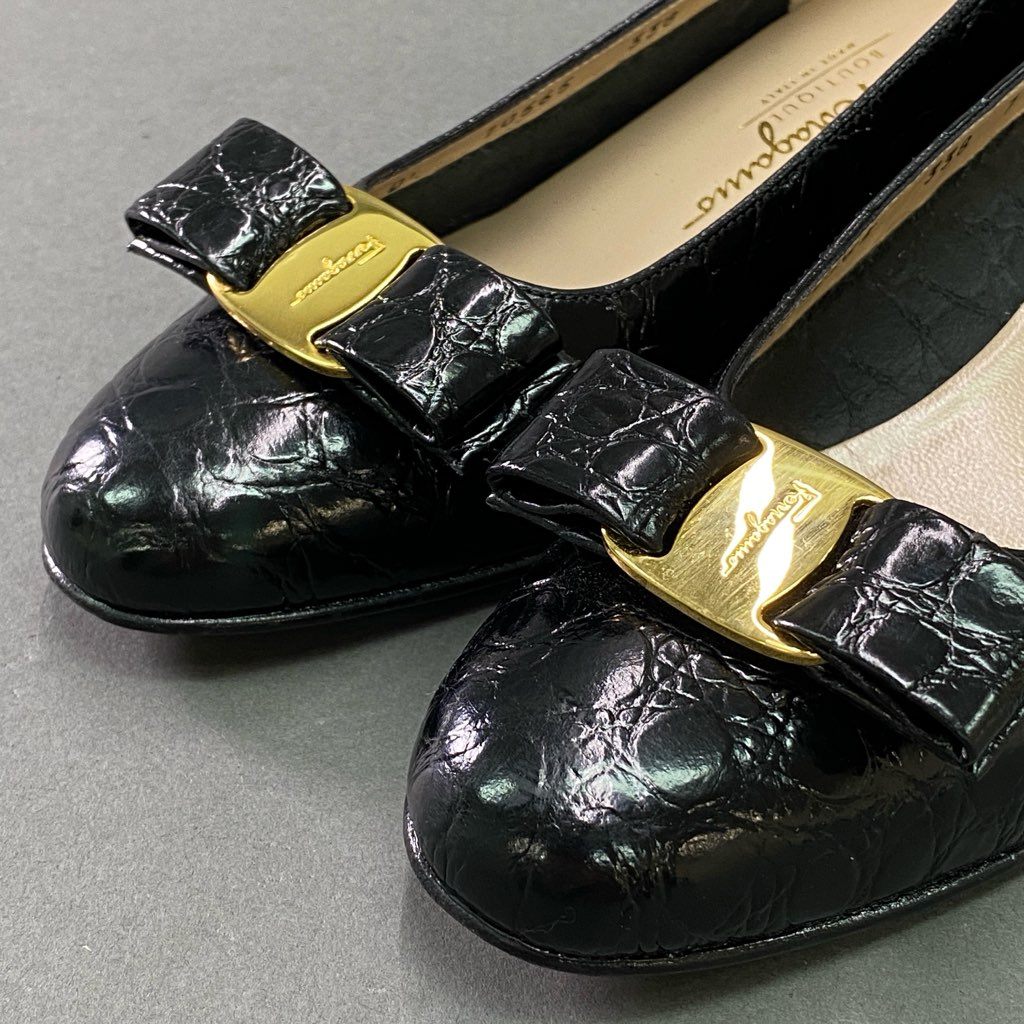 3e10 《美品》 Salvatore Ferragamo サルヴァトーレ フェラガモ VARA ヴァラリボン クロコ パンプス 7 ブラック レザー シューズ 革靴 箱付き
