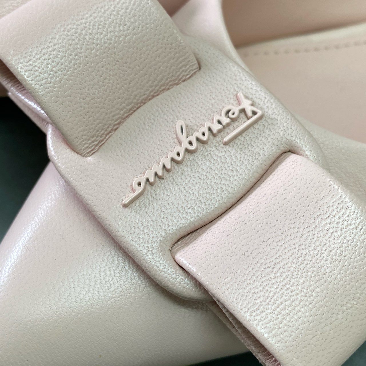 5f6 Salvatore Ferragamo サルヴァトーレ フェラガモ VIVA フラットシューズ パンプス 7 1/2 ピンク ラムレザー VARA ヴァラ 箱付き